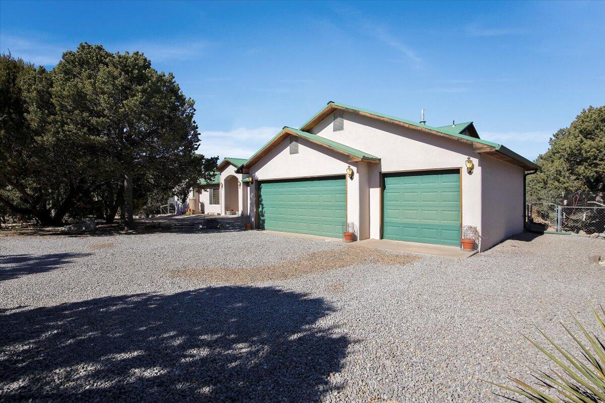 59 EASTRIDGE Road
