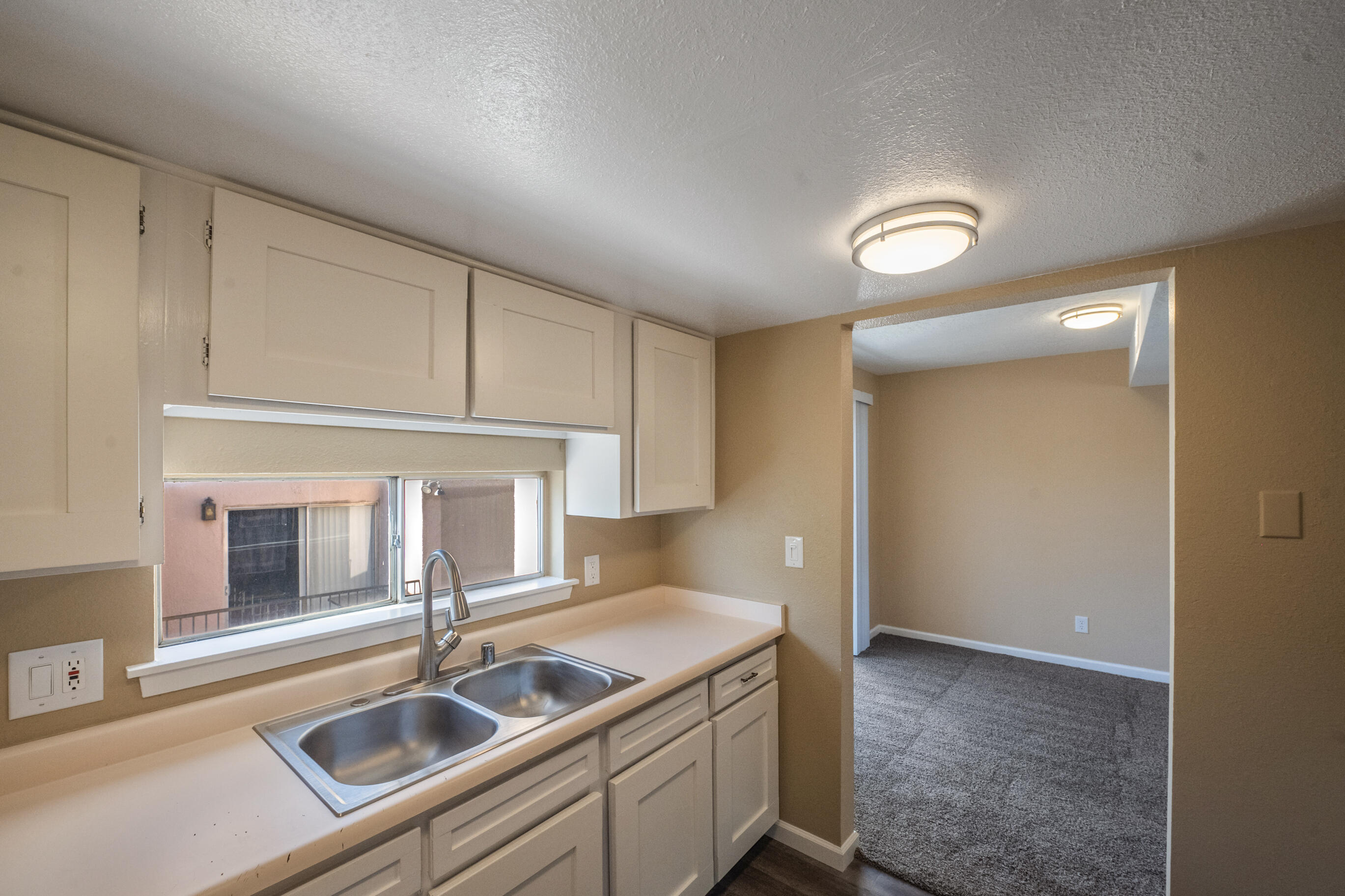 3501 JUAN TABO Boulevard NE Unit: B6
