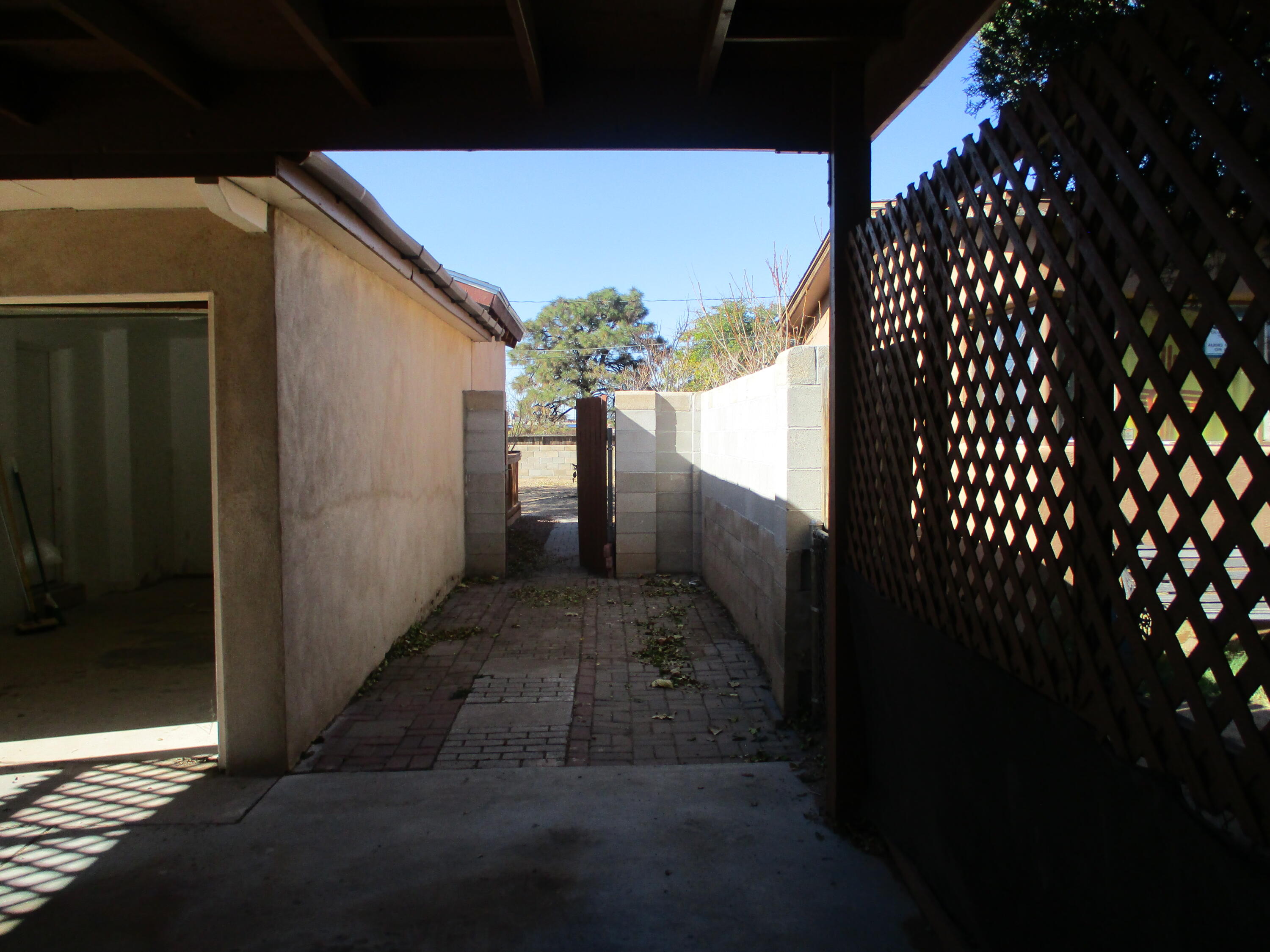 2407 La Veta Drive