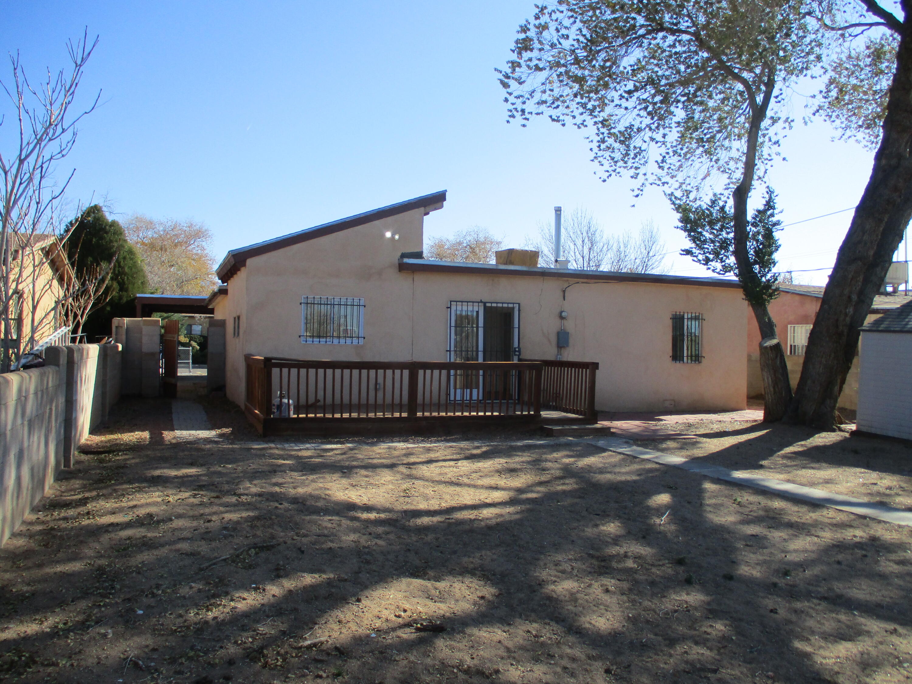 2407 La Veta Drive