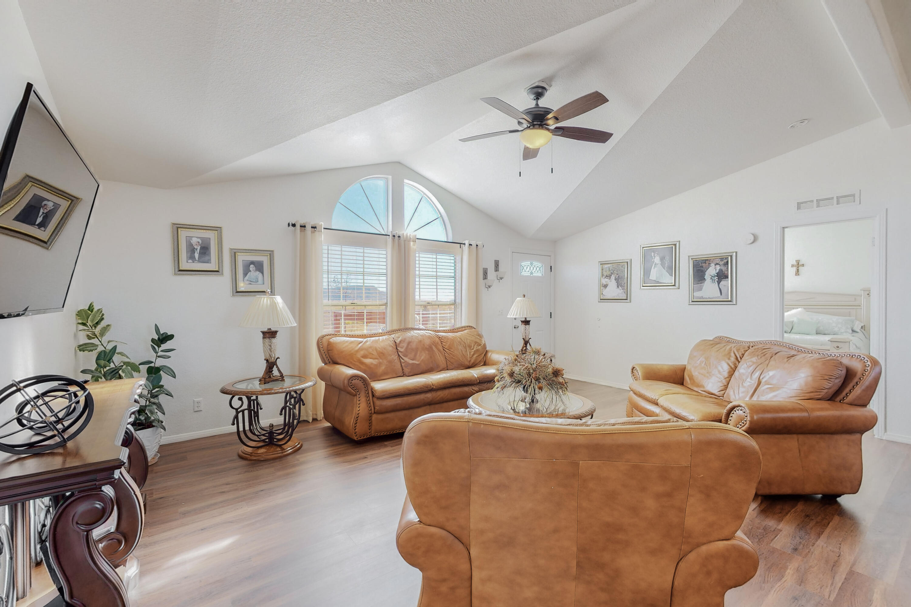 11 GRAND Street Unit: 1