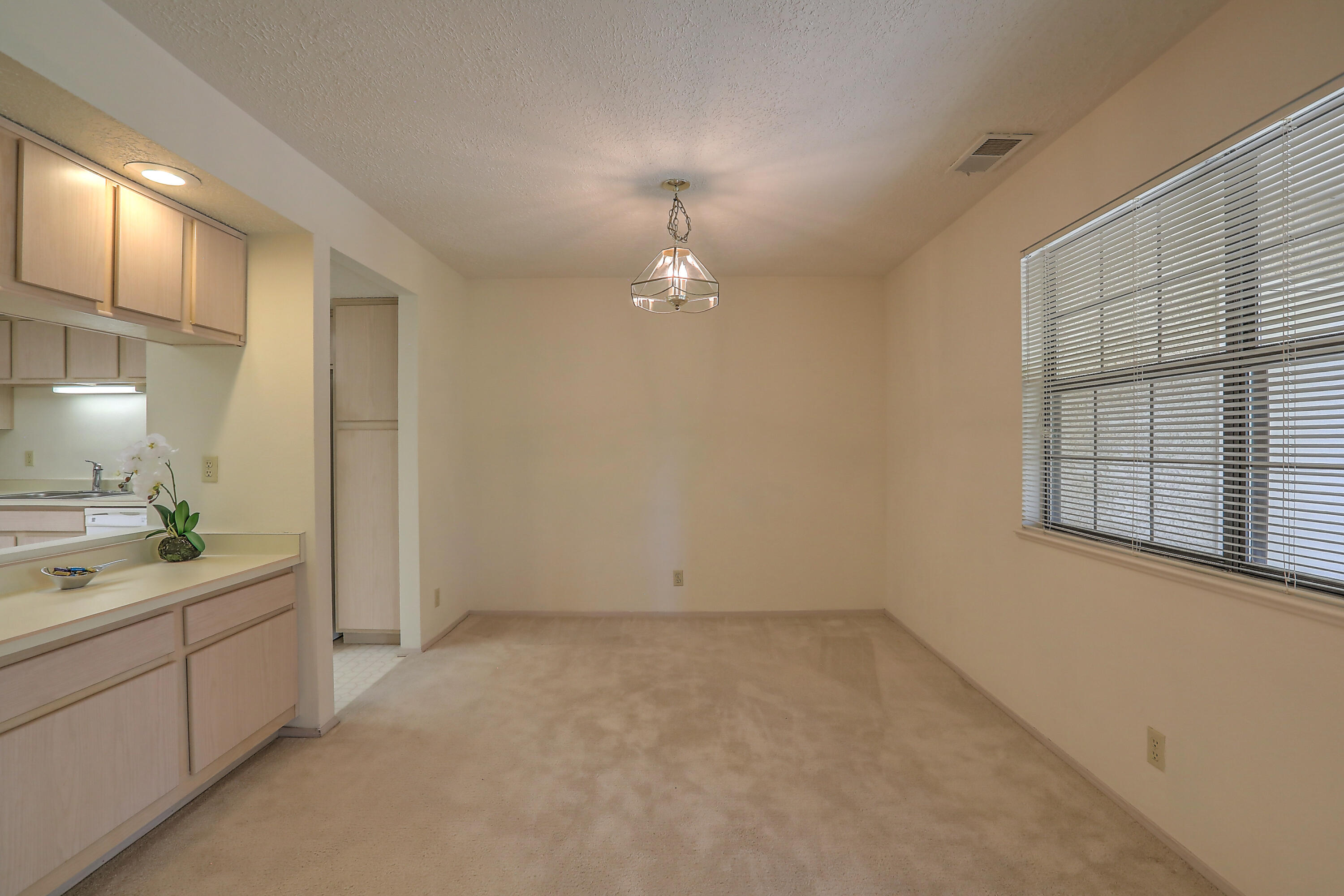 827 COUNTRY CLUB Drive SE Unit: 2B