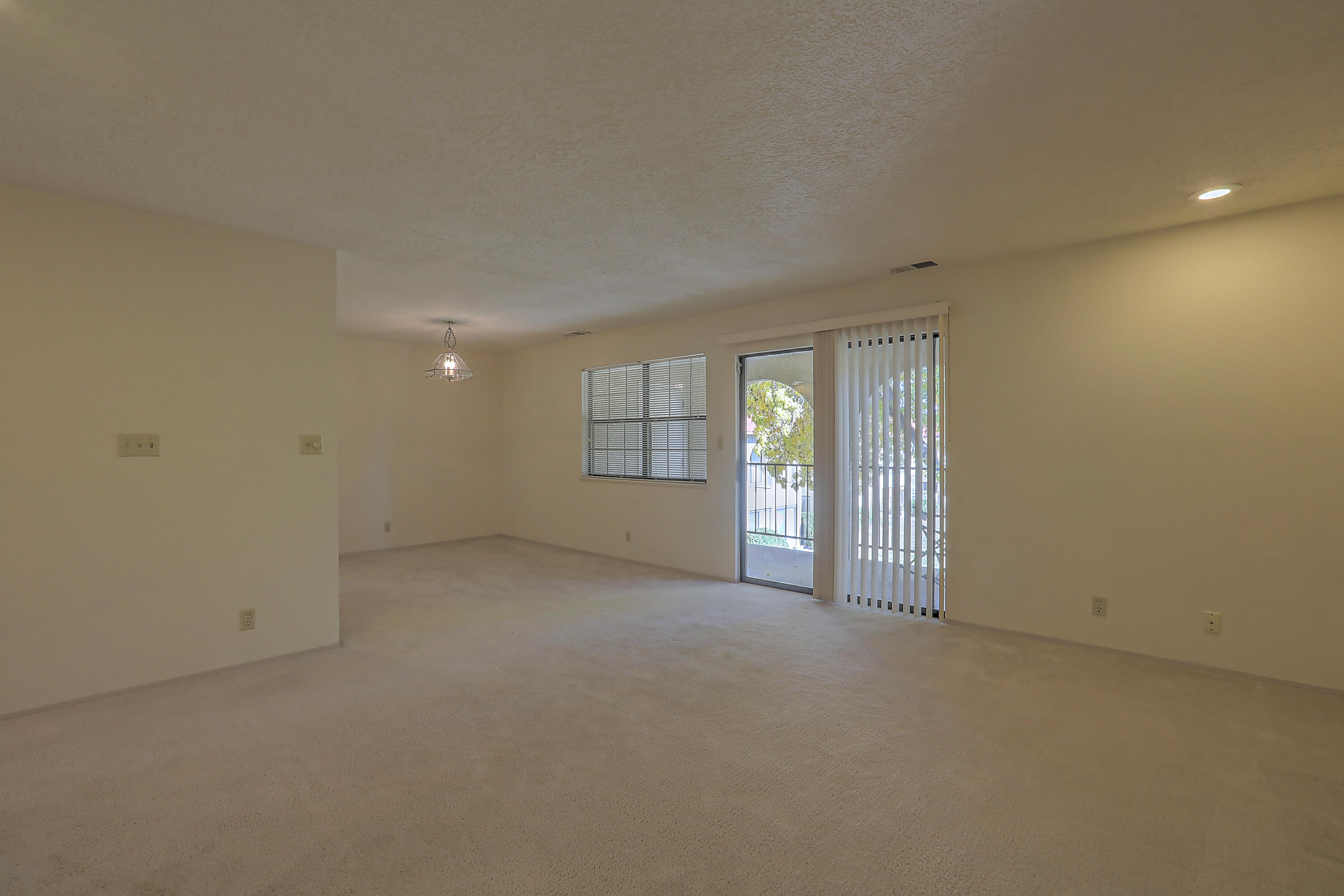 827 COUNTRY CLUB Drive SE Unit: 2B