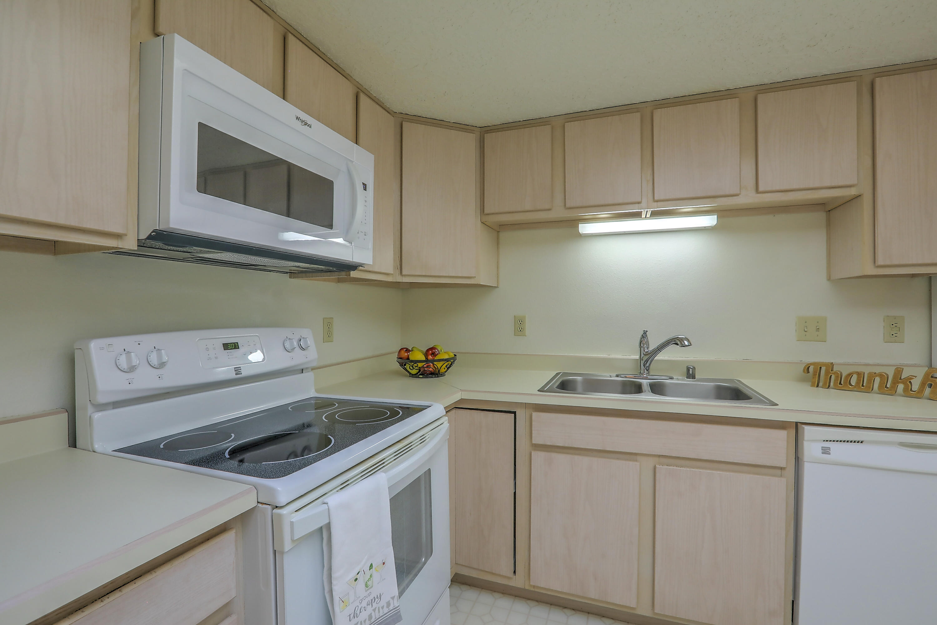 827 COUNTRY CLUB Drive SE Unit: 2B