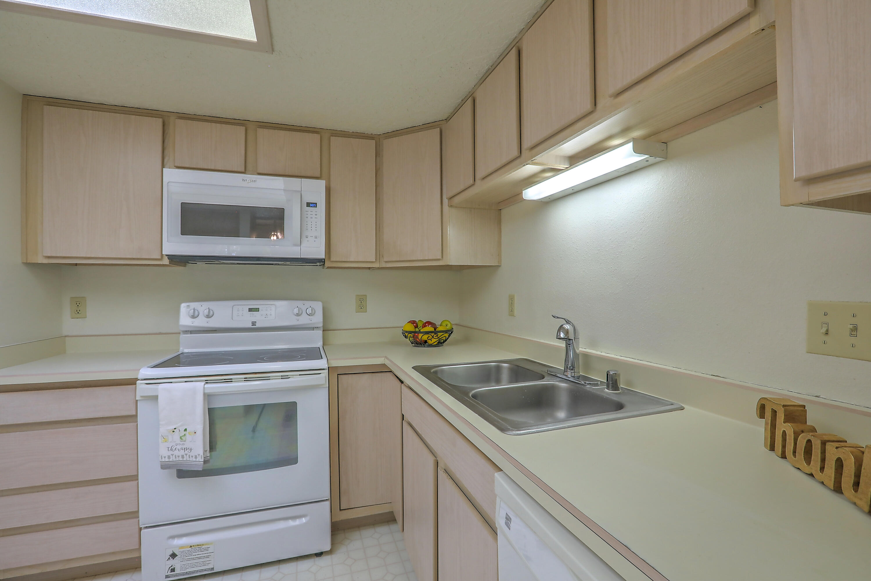 827 COUNTRY CLUB Drive SE Unit: 2B