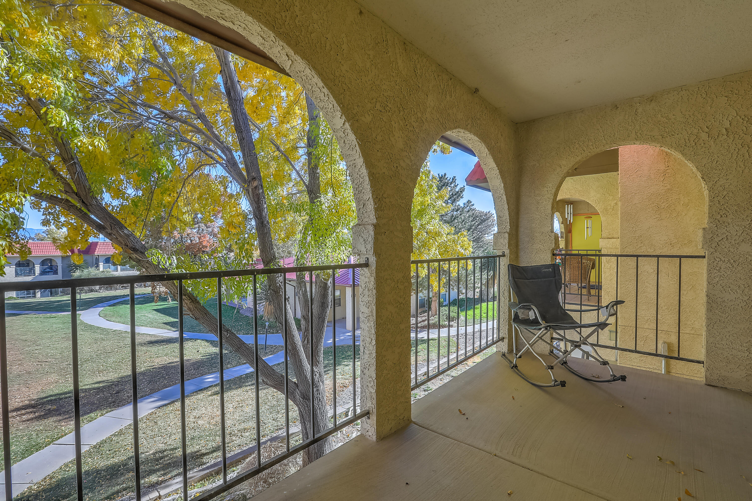 827 COUNTRY CLUB Drive SE Unit: 2B