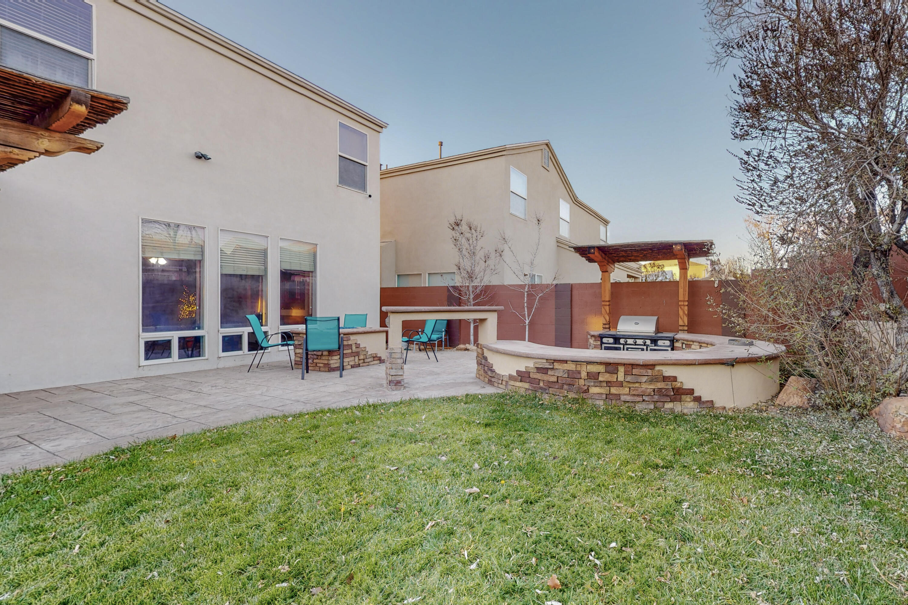 524 Winema Court SE