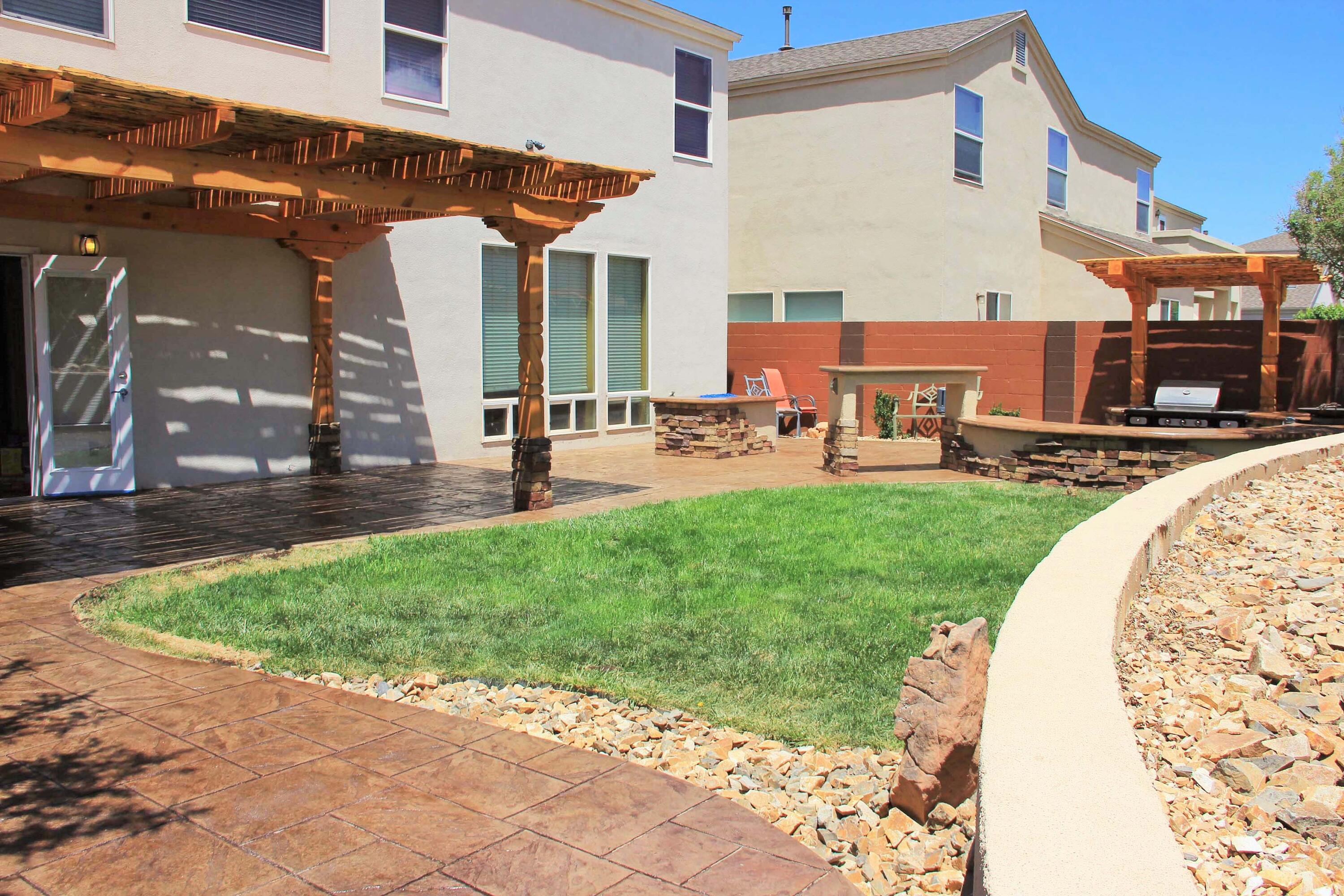 524 Winema Court SE
