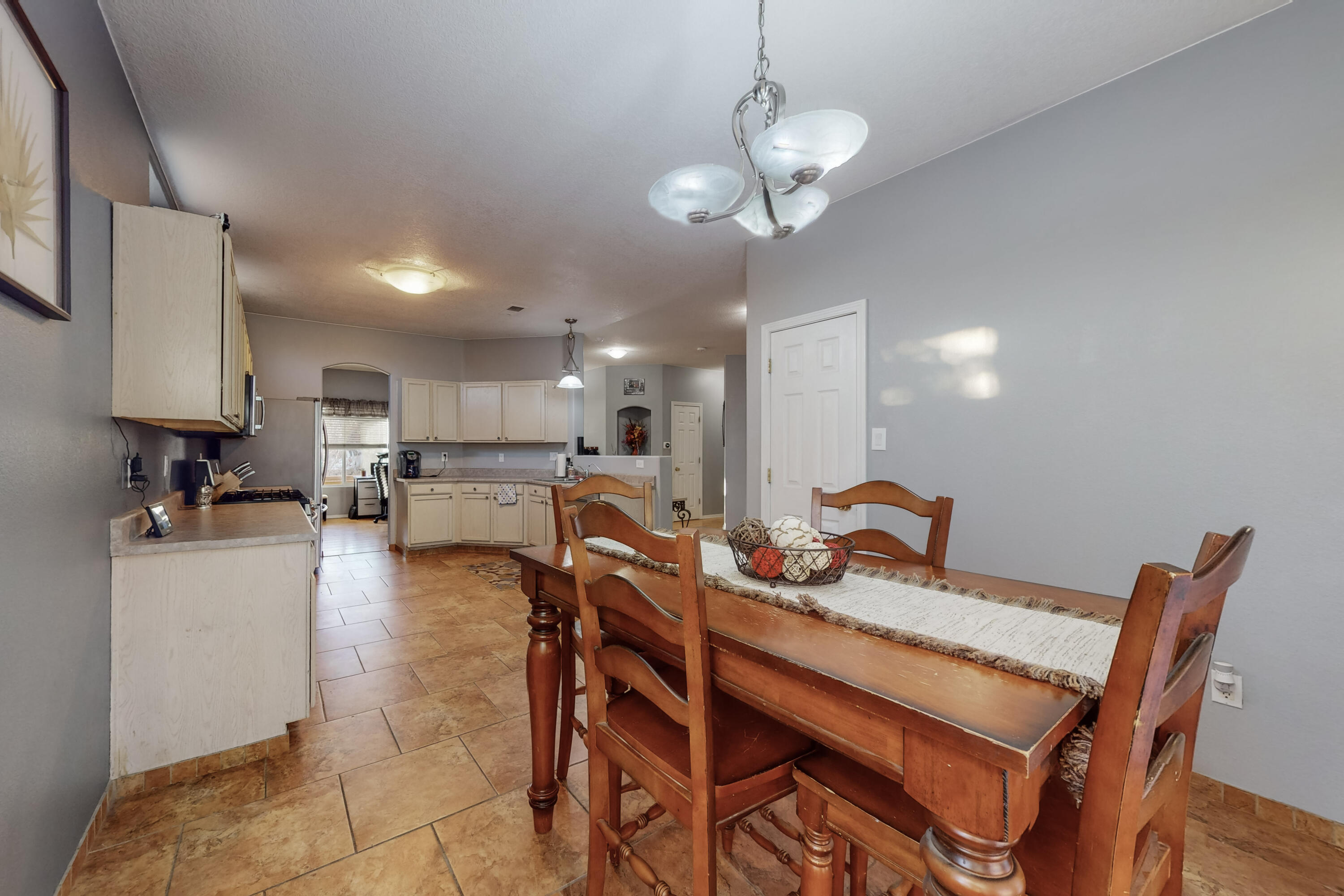 524 Winema Court SE