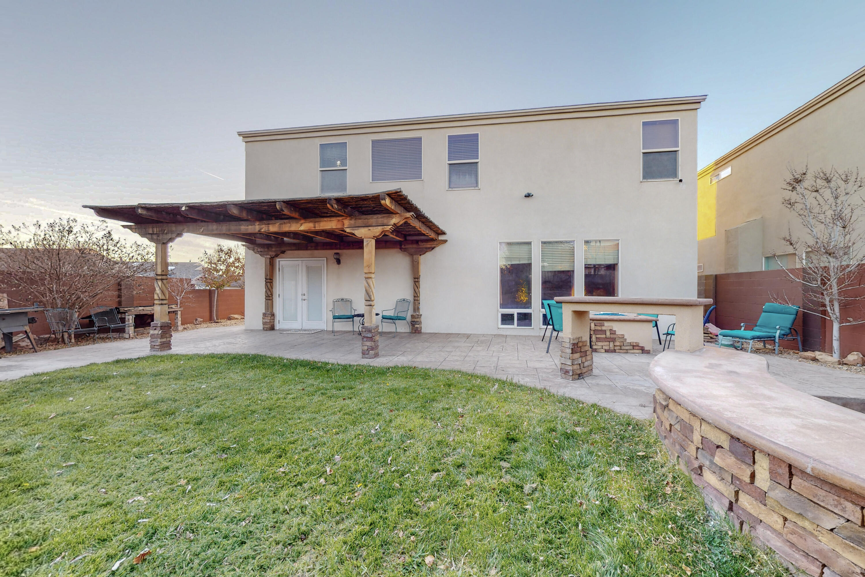 524 Winema Court SE
