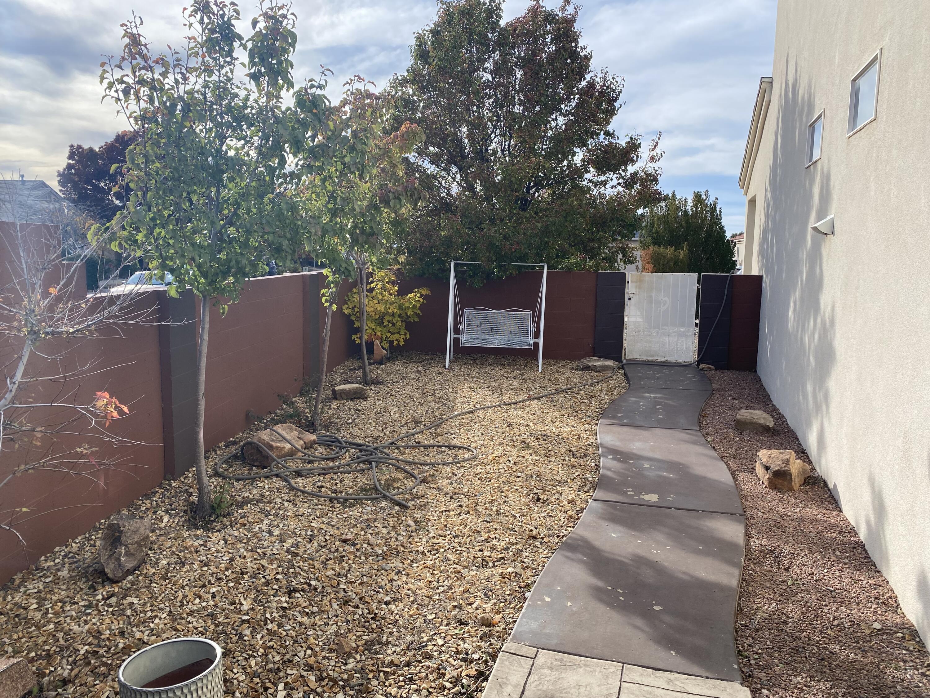 524 Winema Court SE