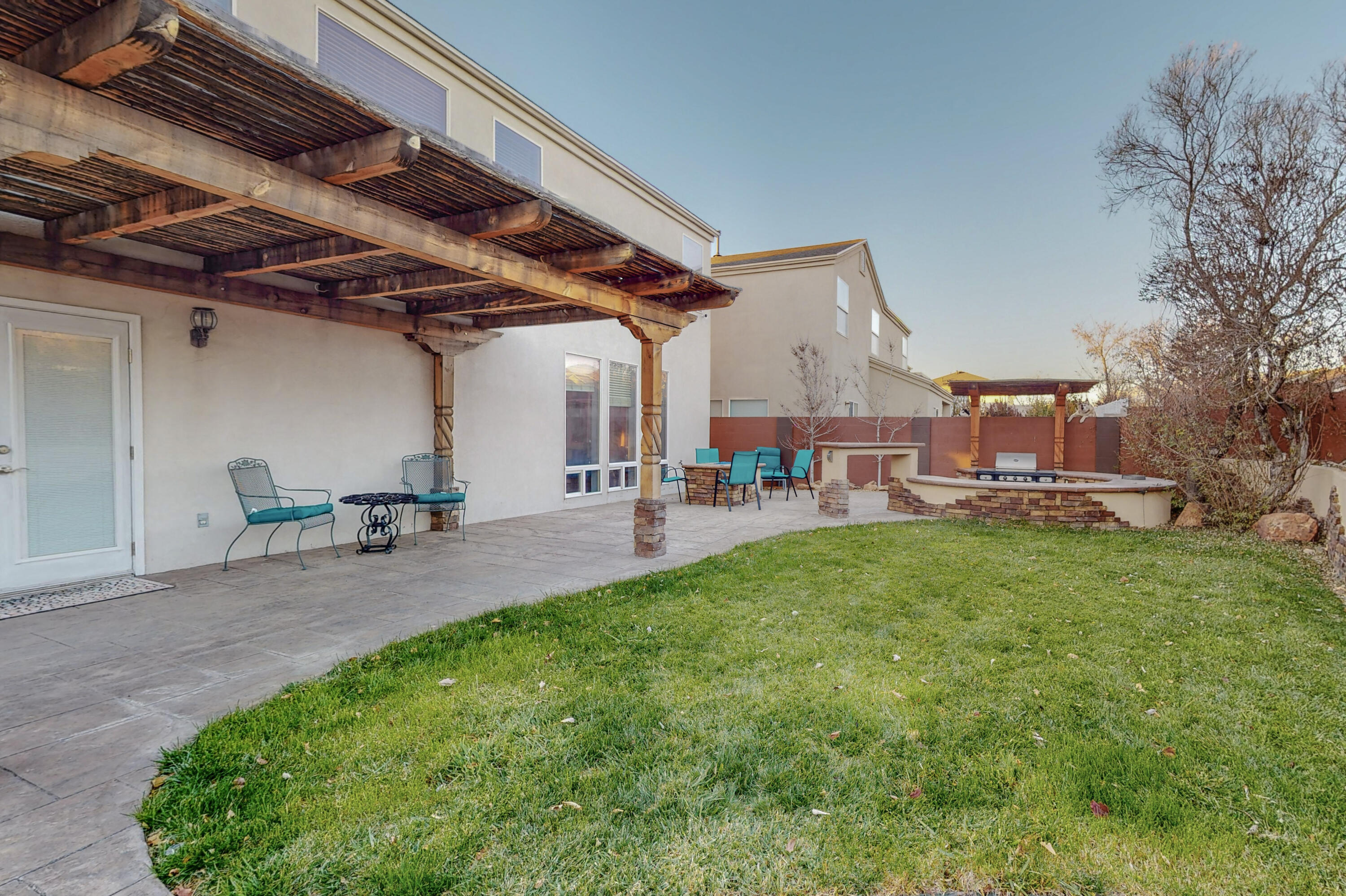 524 Winema Court SE
