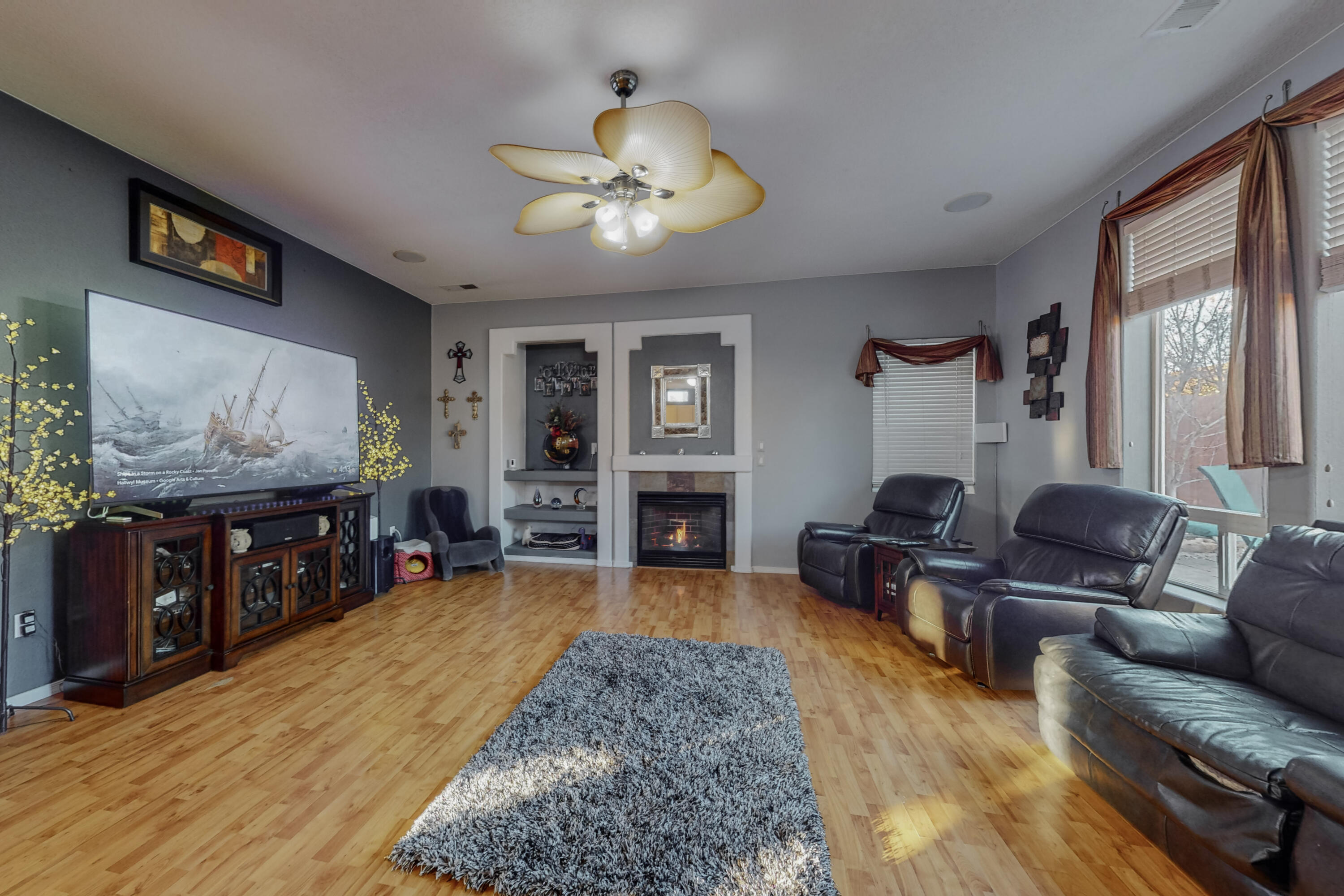 524 Winema Court SE