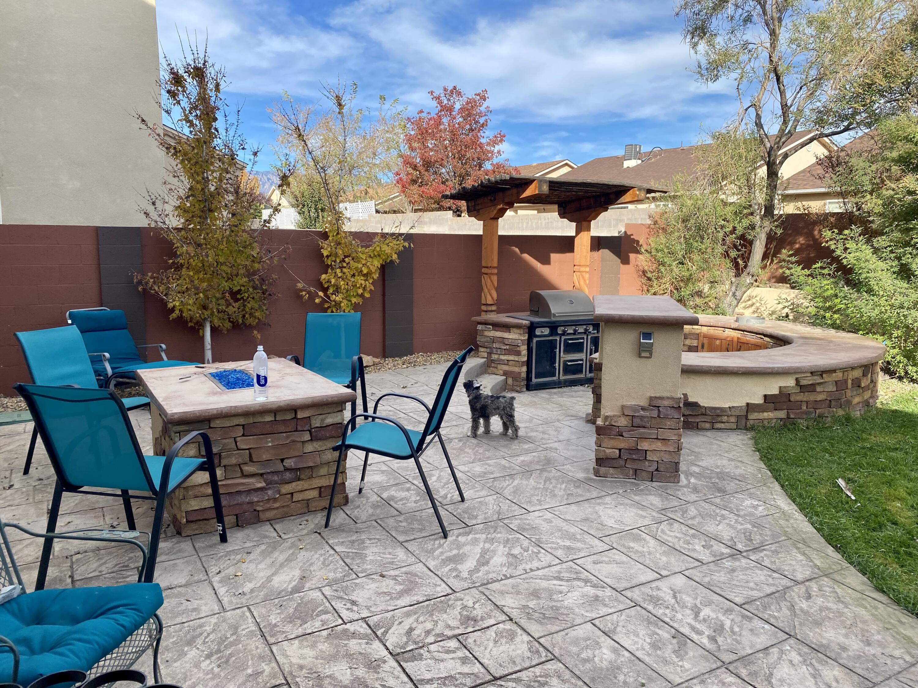 524 Winema Court SE