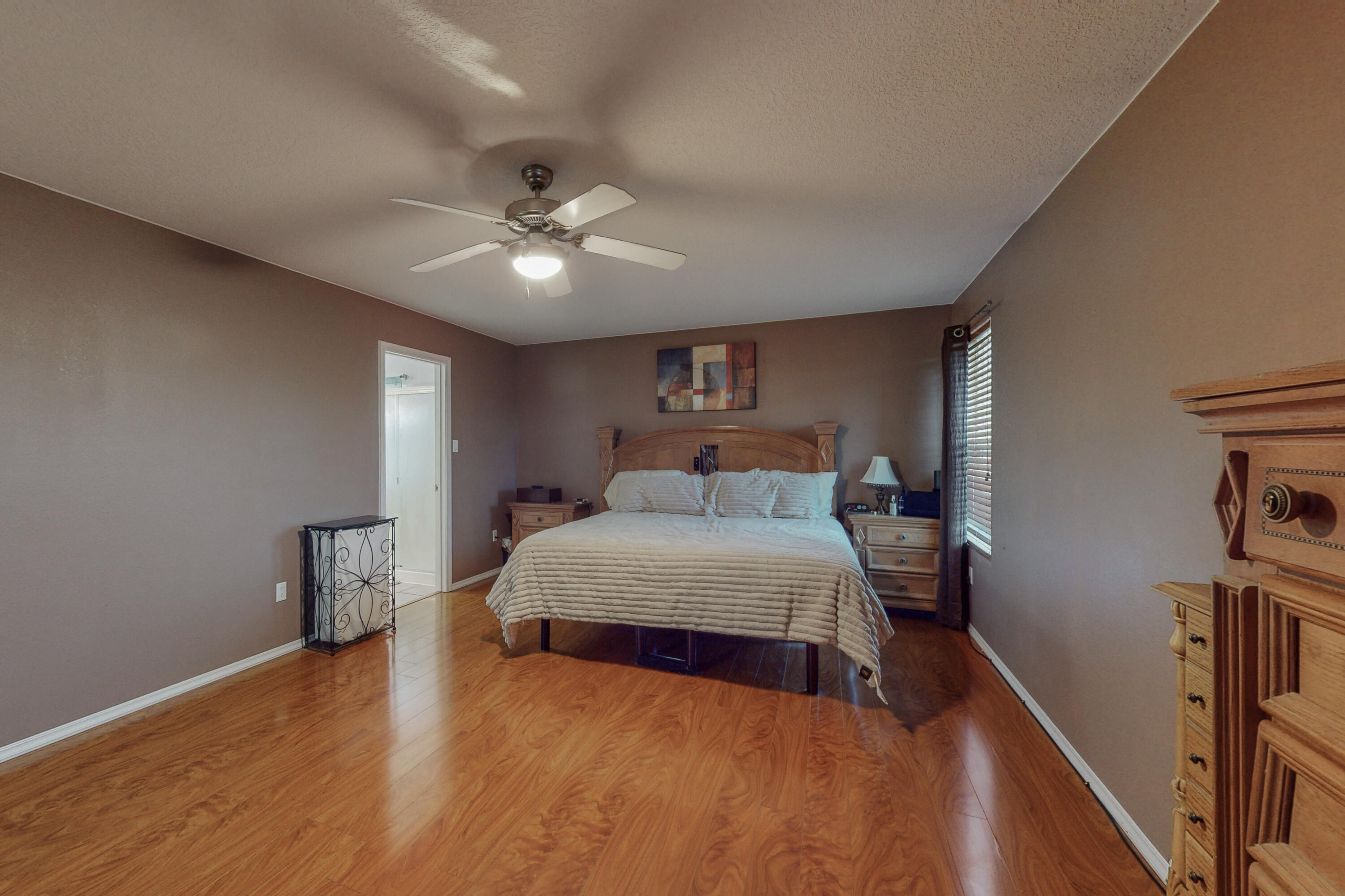 524 Winema Court SE