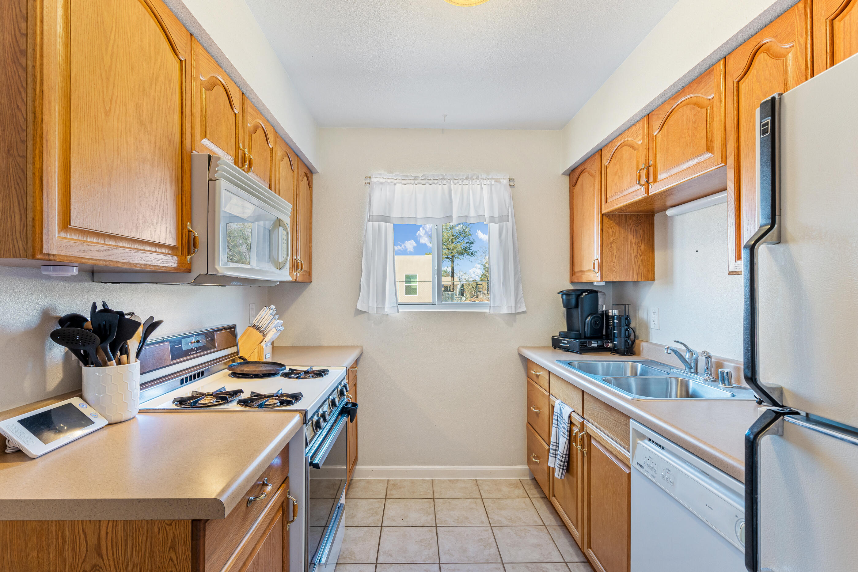 705 OREJA DE ORO Drive SE