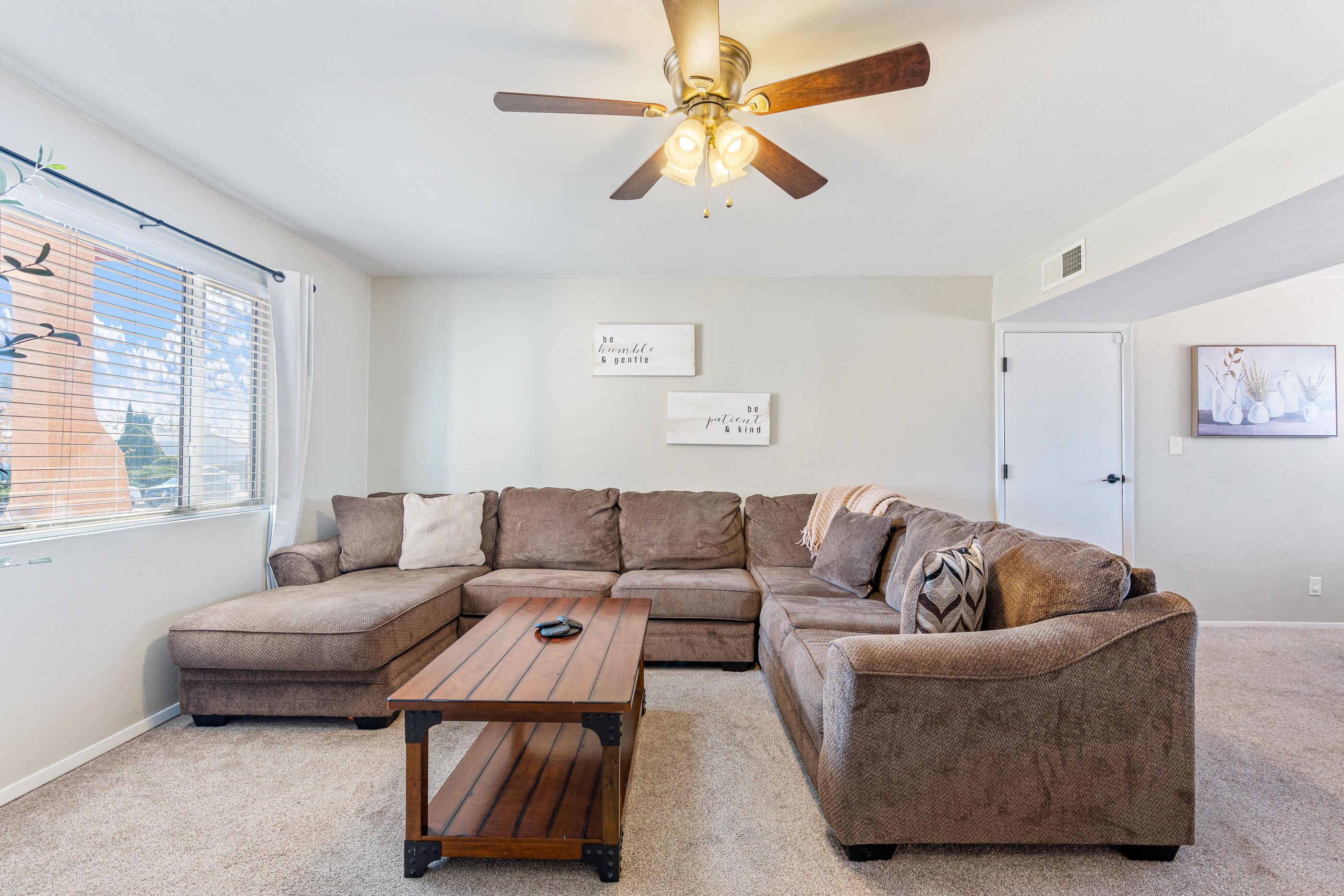705 OREJA DE ORO Drive SE