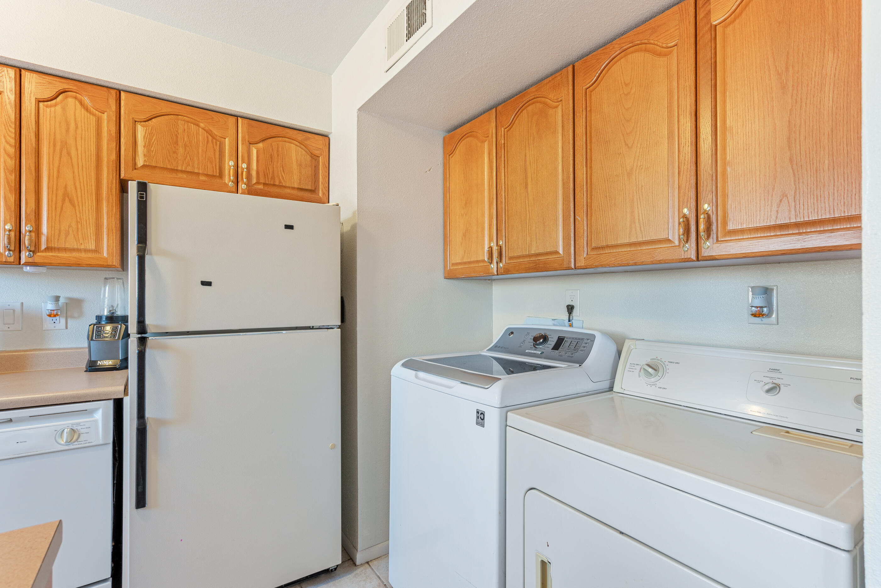 705 OREJA DE ORO Drive SE