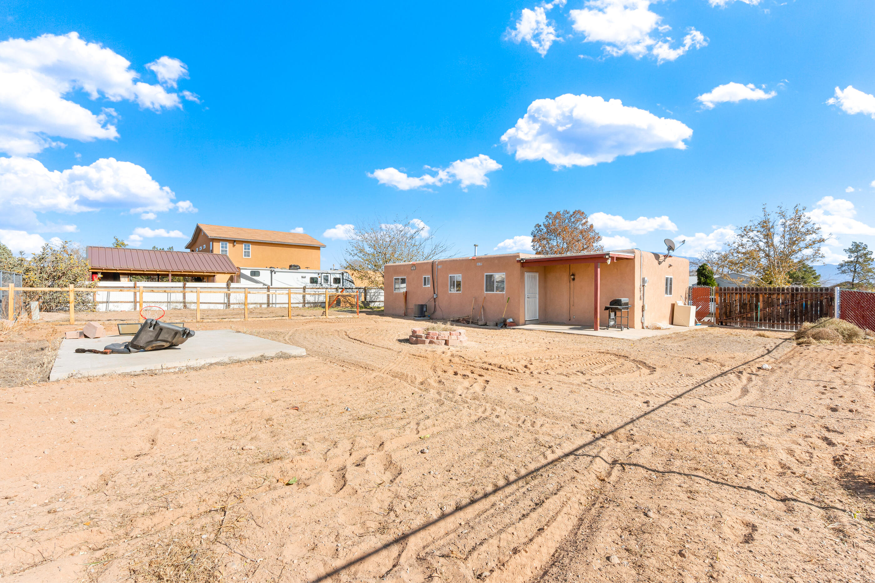 705 OREJA DE ORO Drive SE
