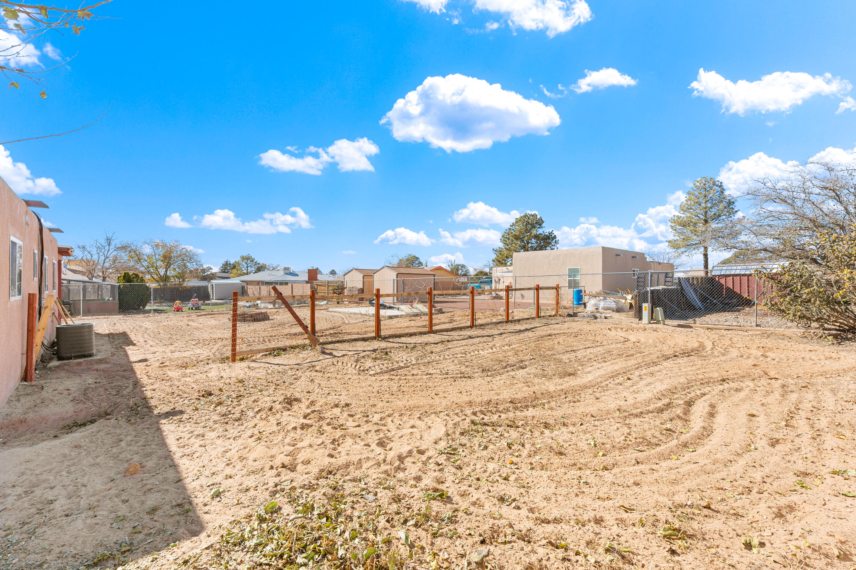 705 OREJA DE ORO Drive SE