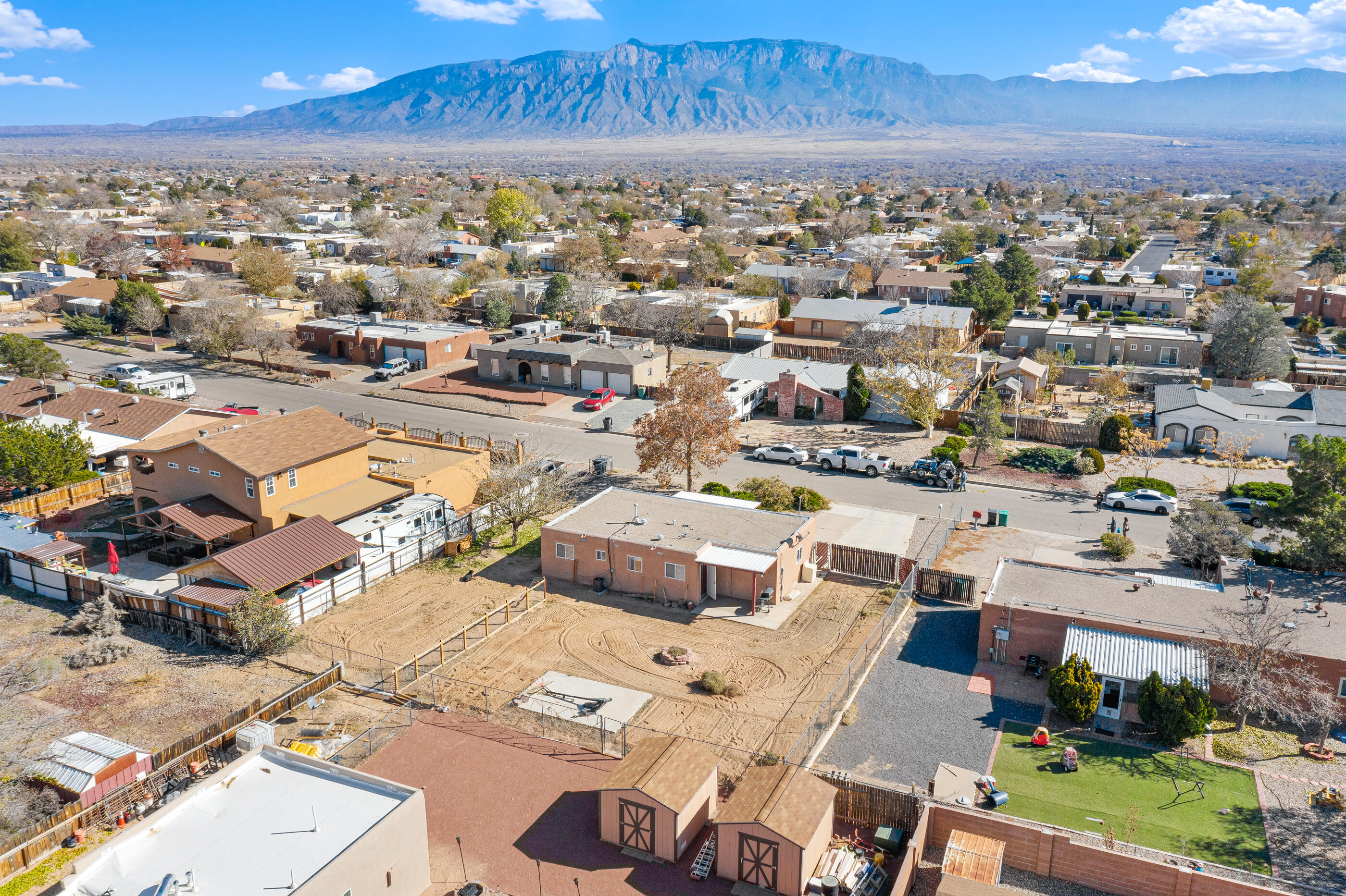 705 OREJA DE ORO Drive SE