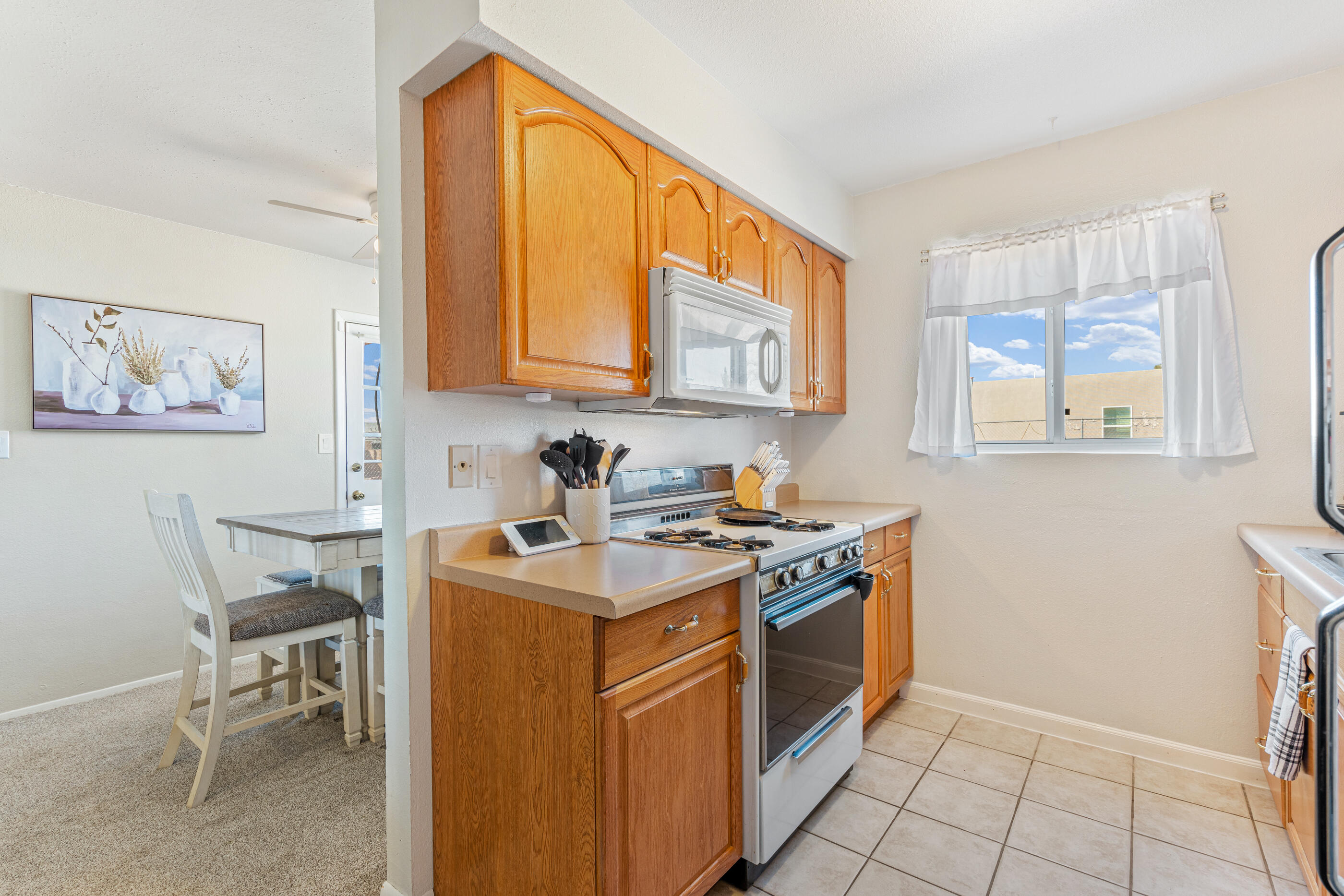 705 OREJA DE ORO Drive SE