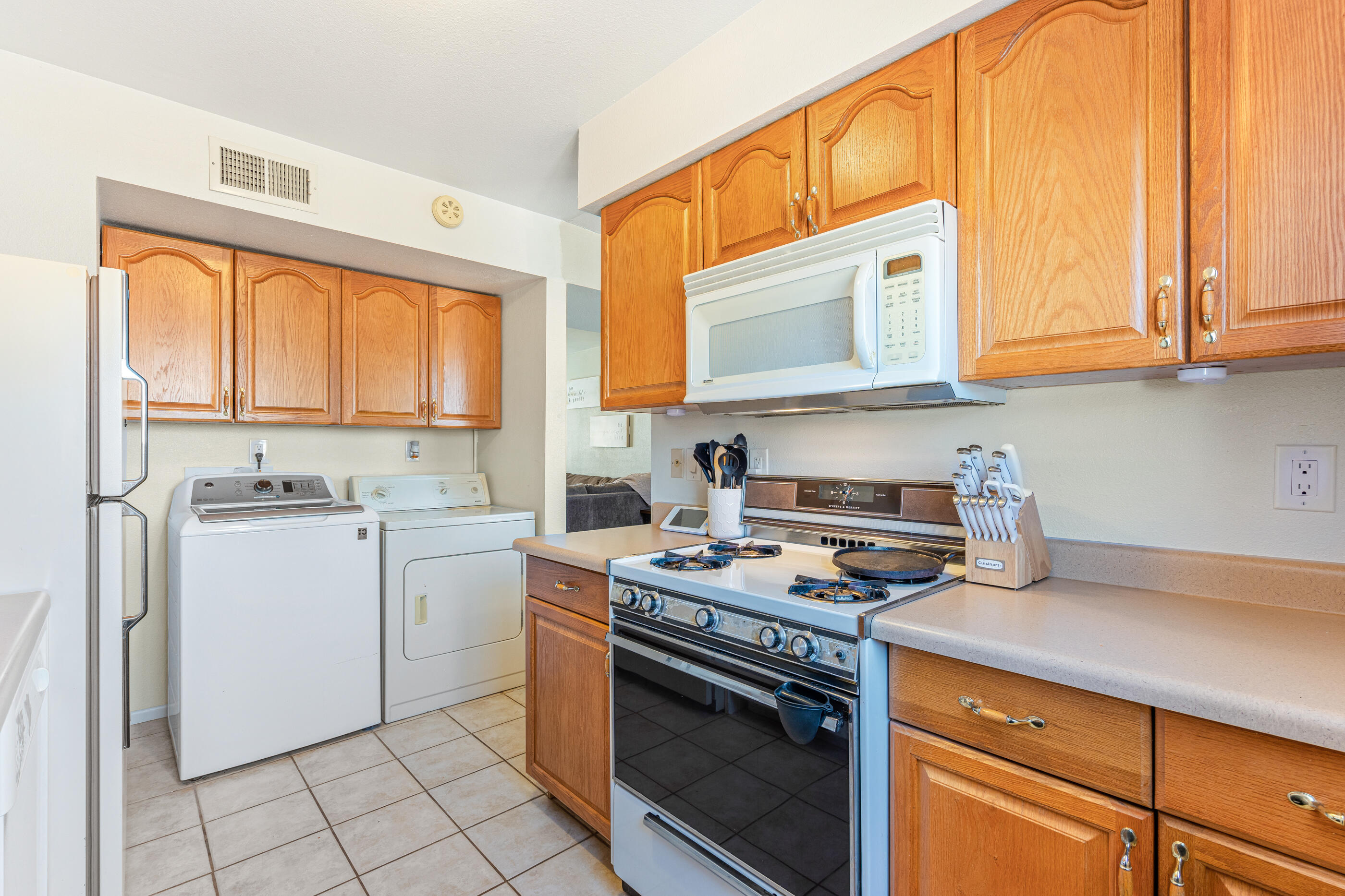 705 OREJA DE ORO Drive SE