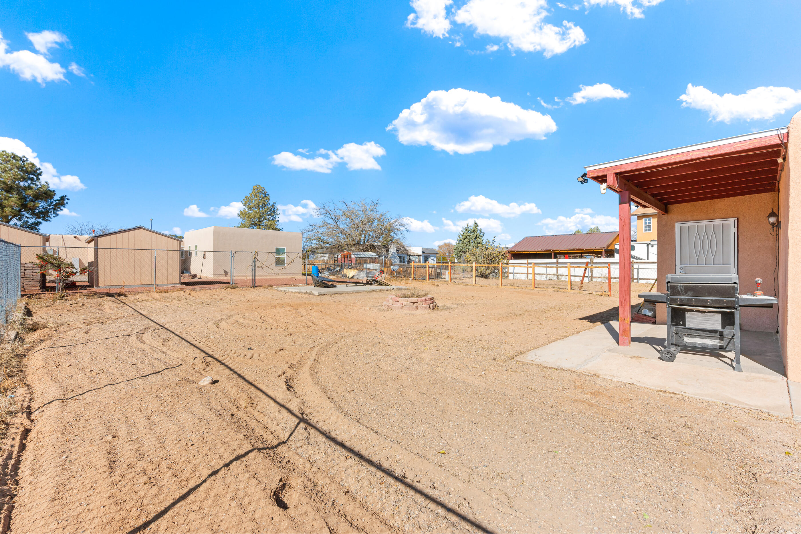 705 OREJA DE ORO Drive SE