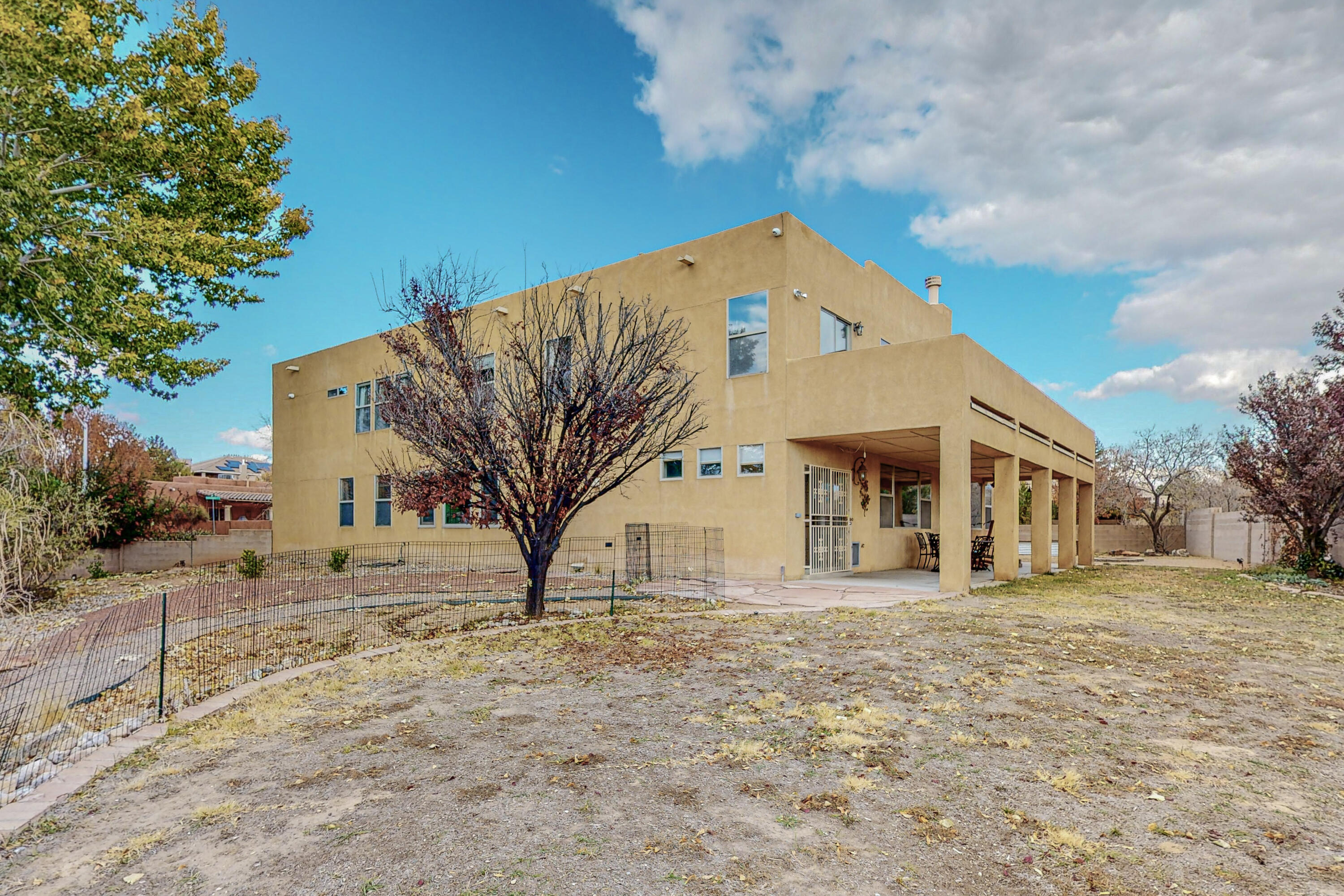 4240 Saddleback Road NW