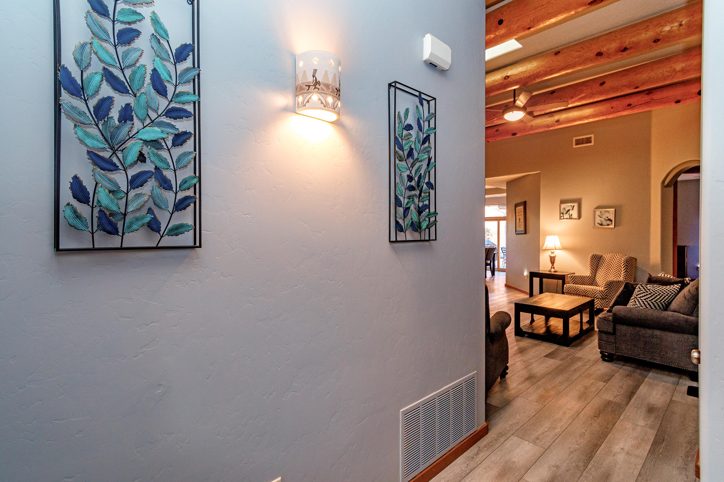 6523 CLIFF DWELLERS Road NW