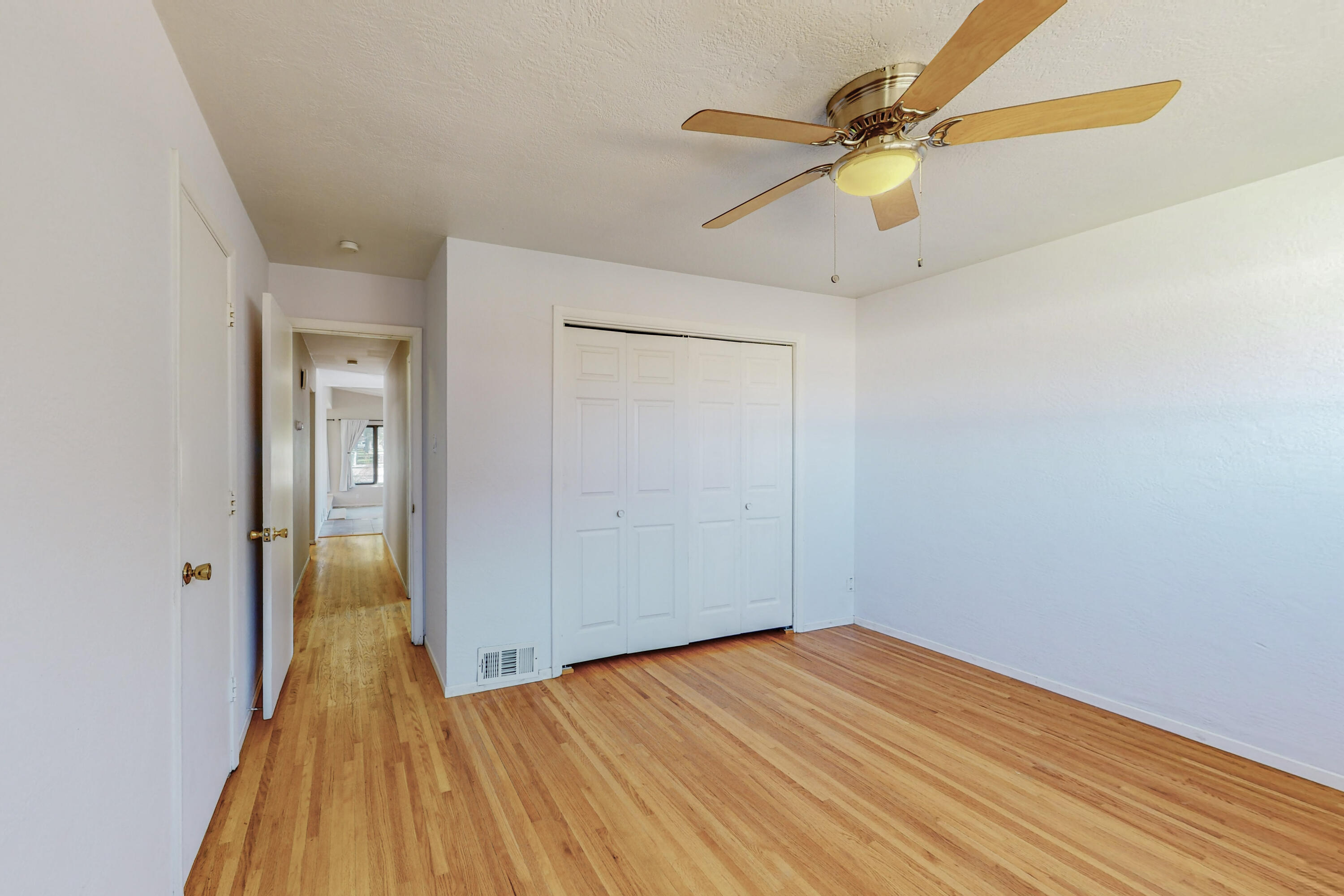 701 Alvarado Drive NE