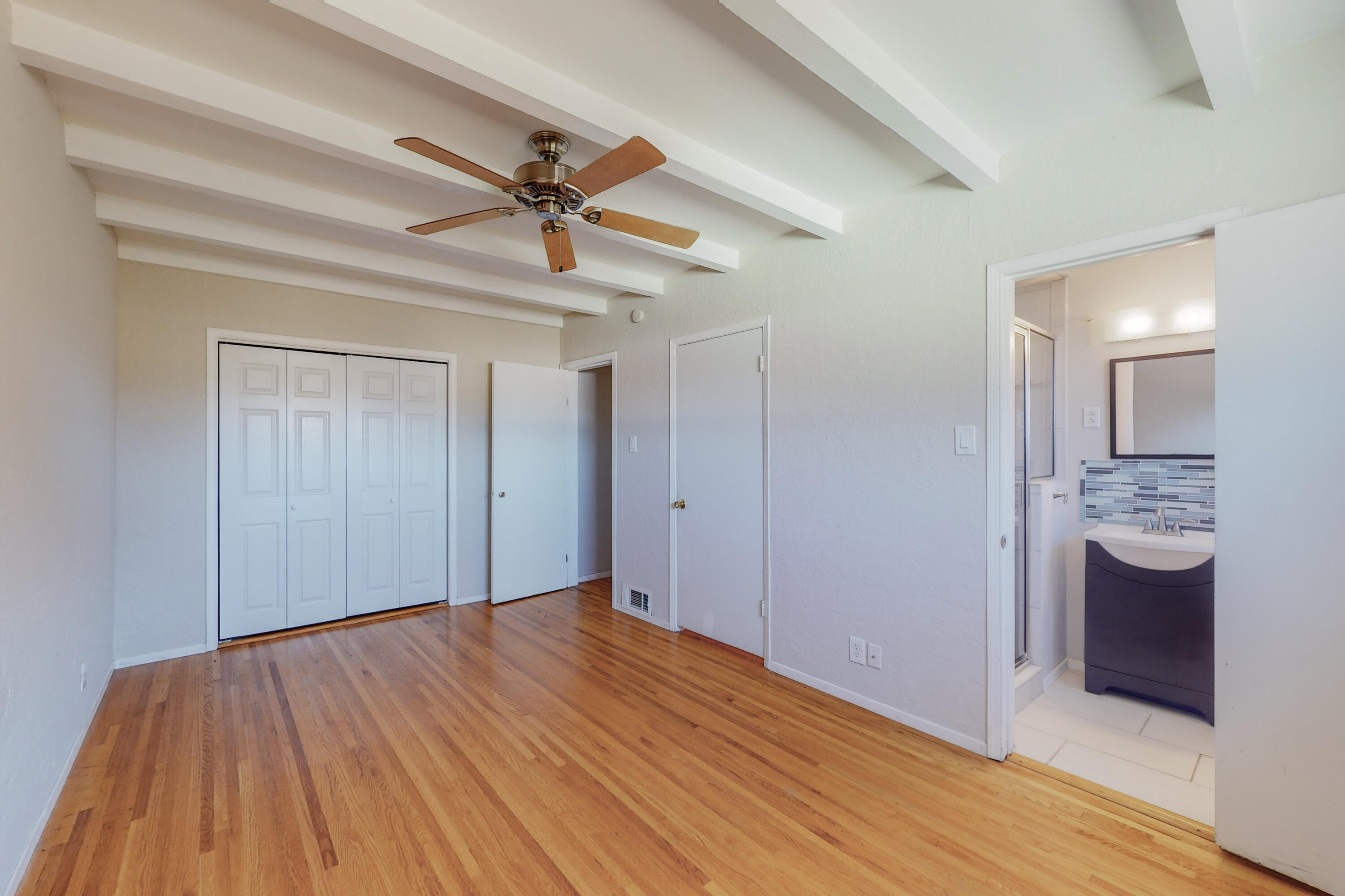 701 Alvarado Drive NE