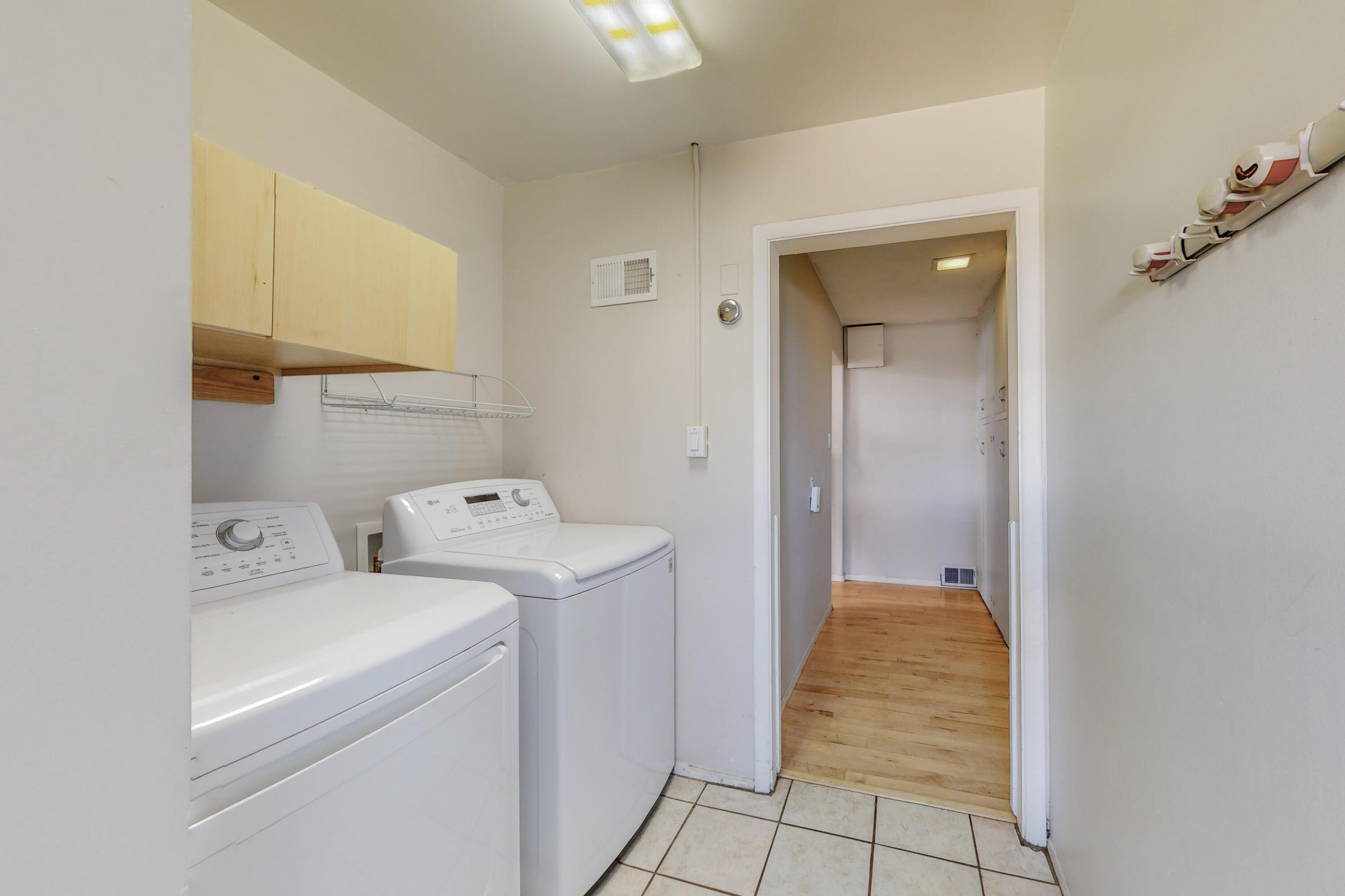 701 Alvarado Drive NE