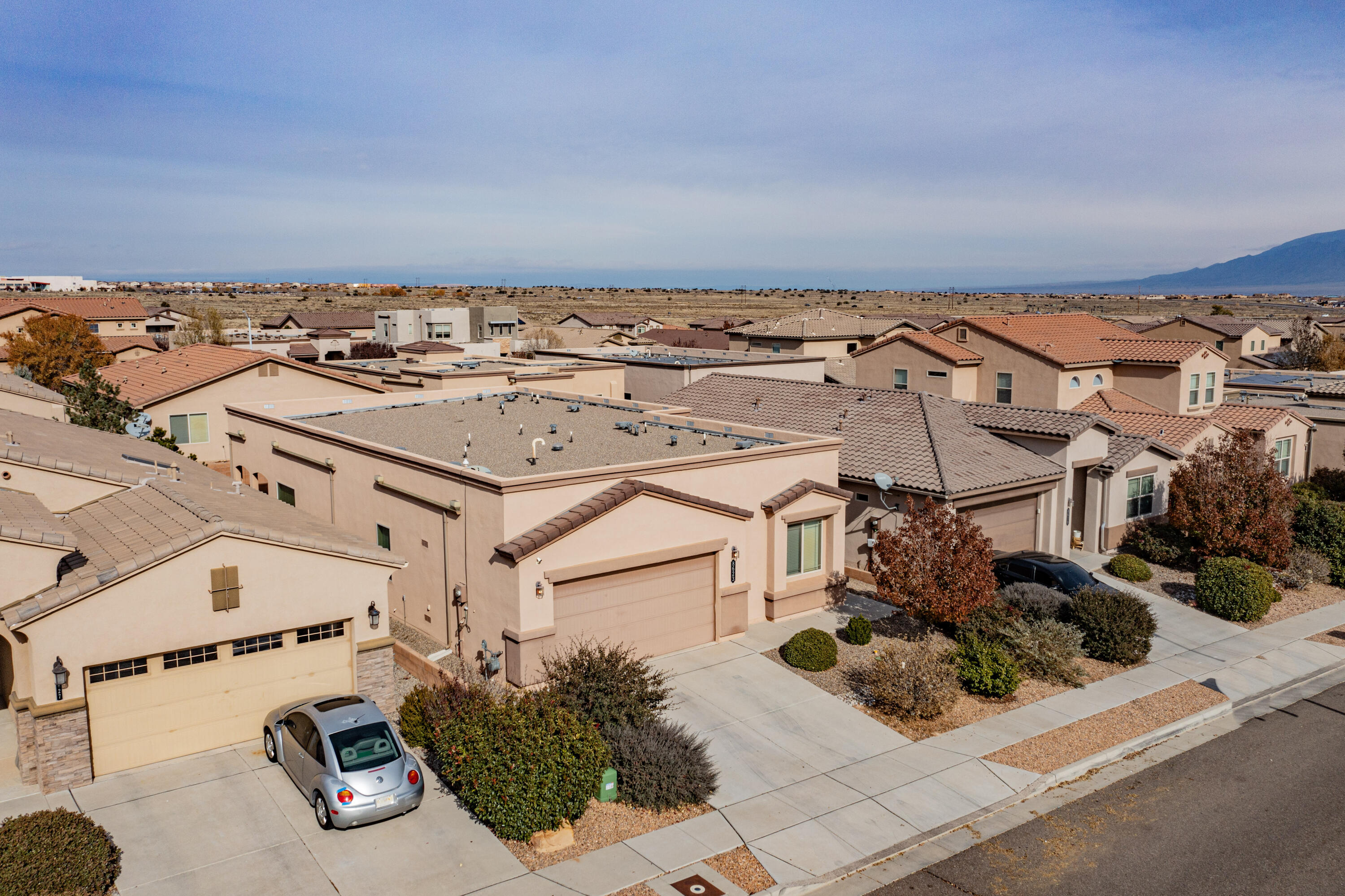 8623 Mock Heather Road NW