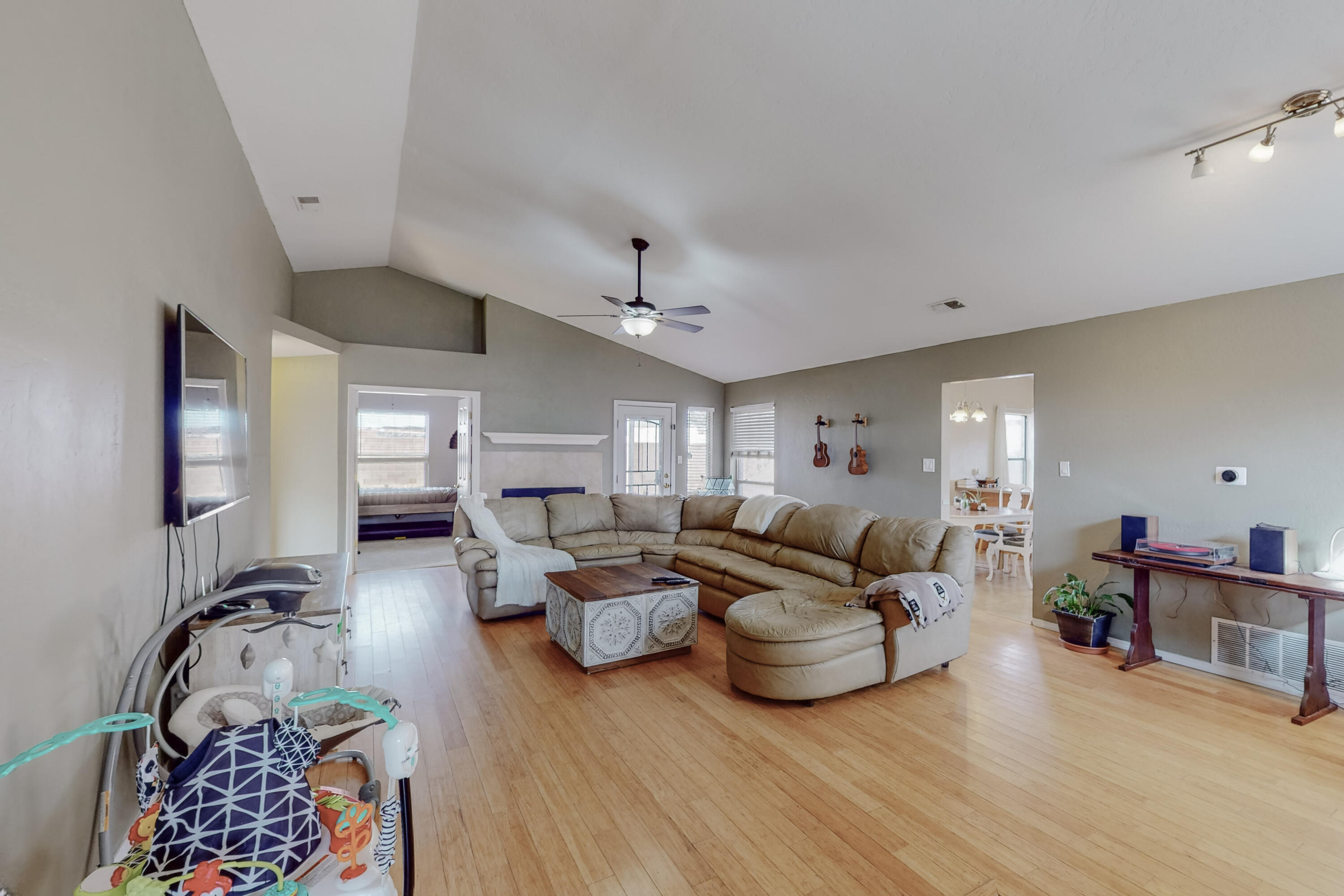 7011 MONTANO Road NW