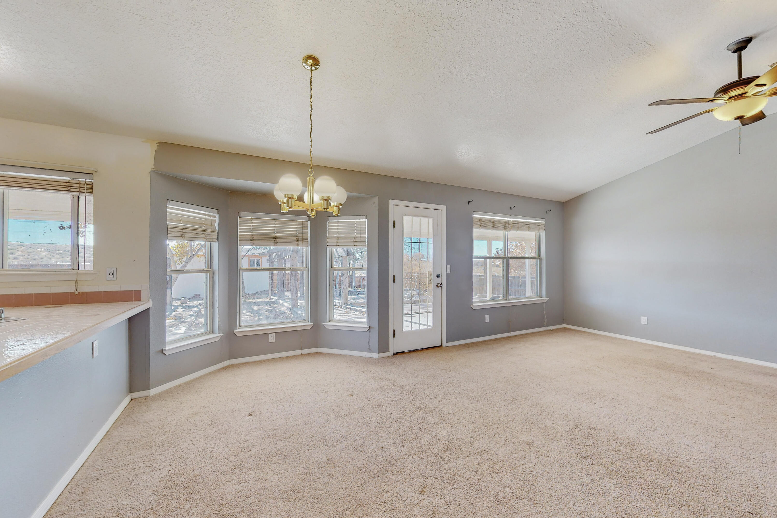 12 CEDAR Avenue