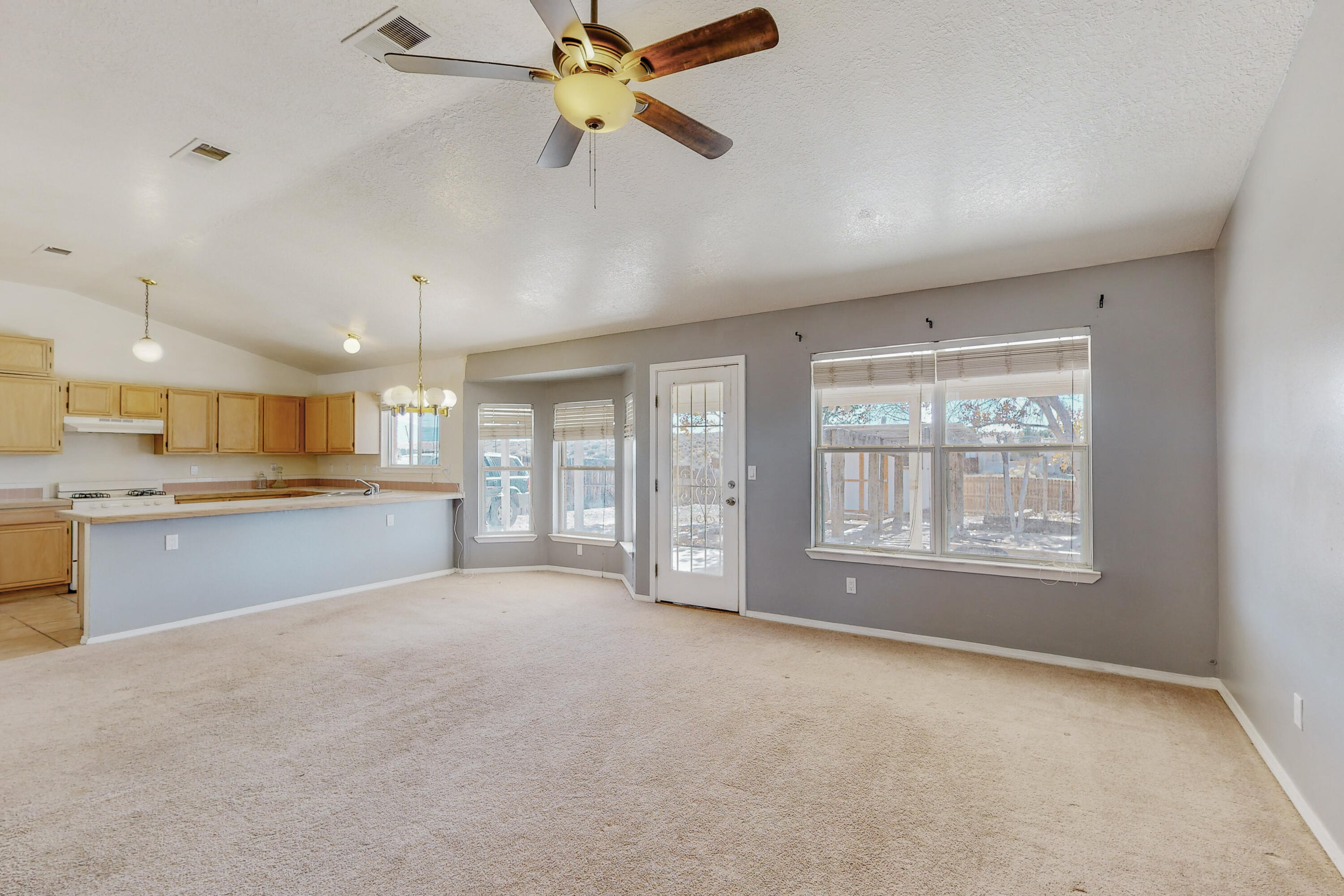 12 CEDAR Avenue