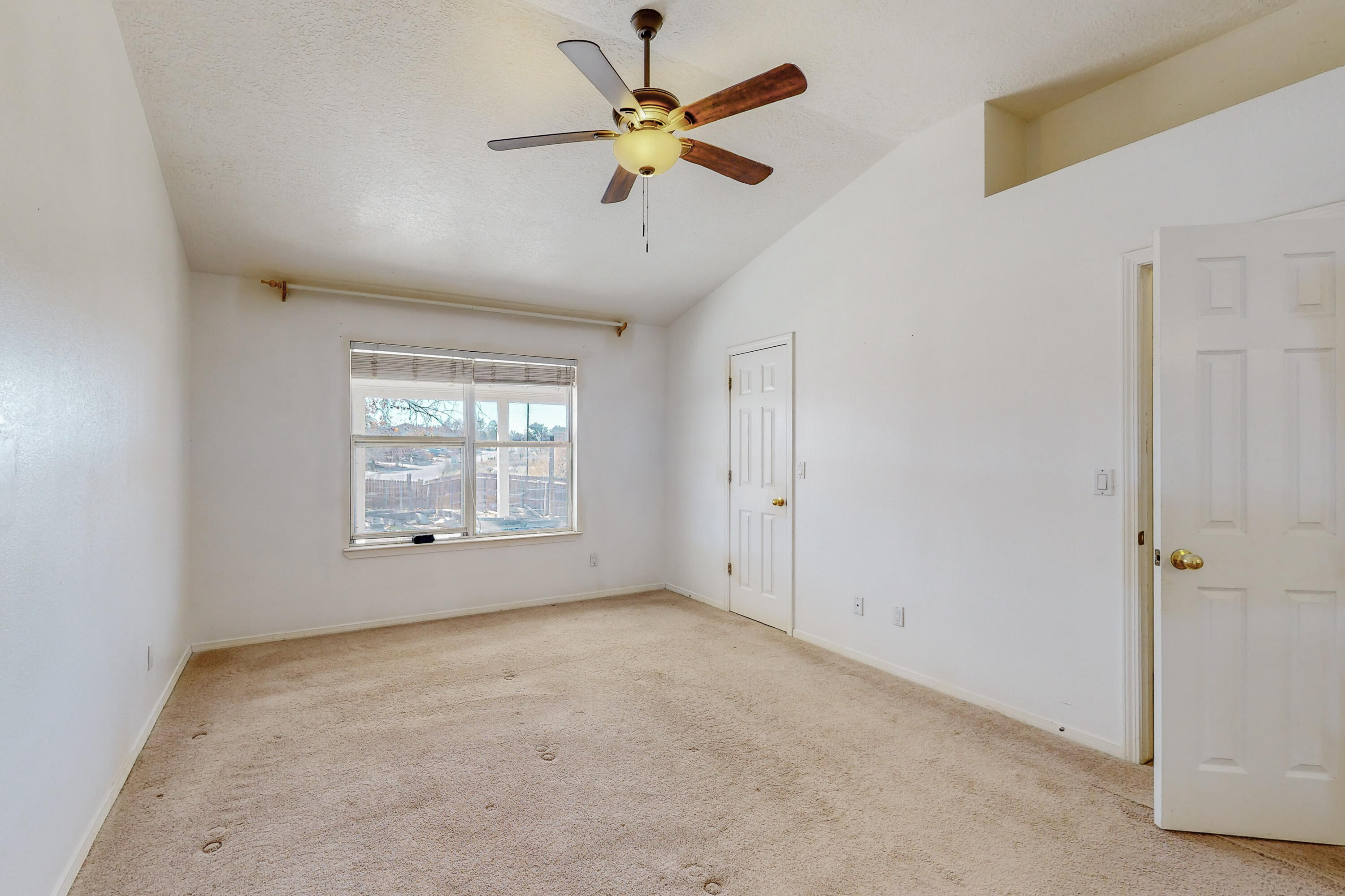 12 CEDAR Avenue
