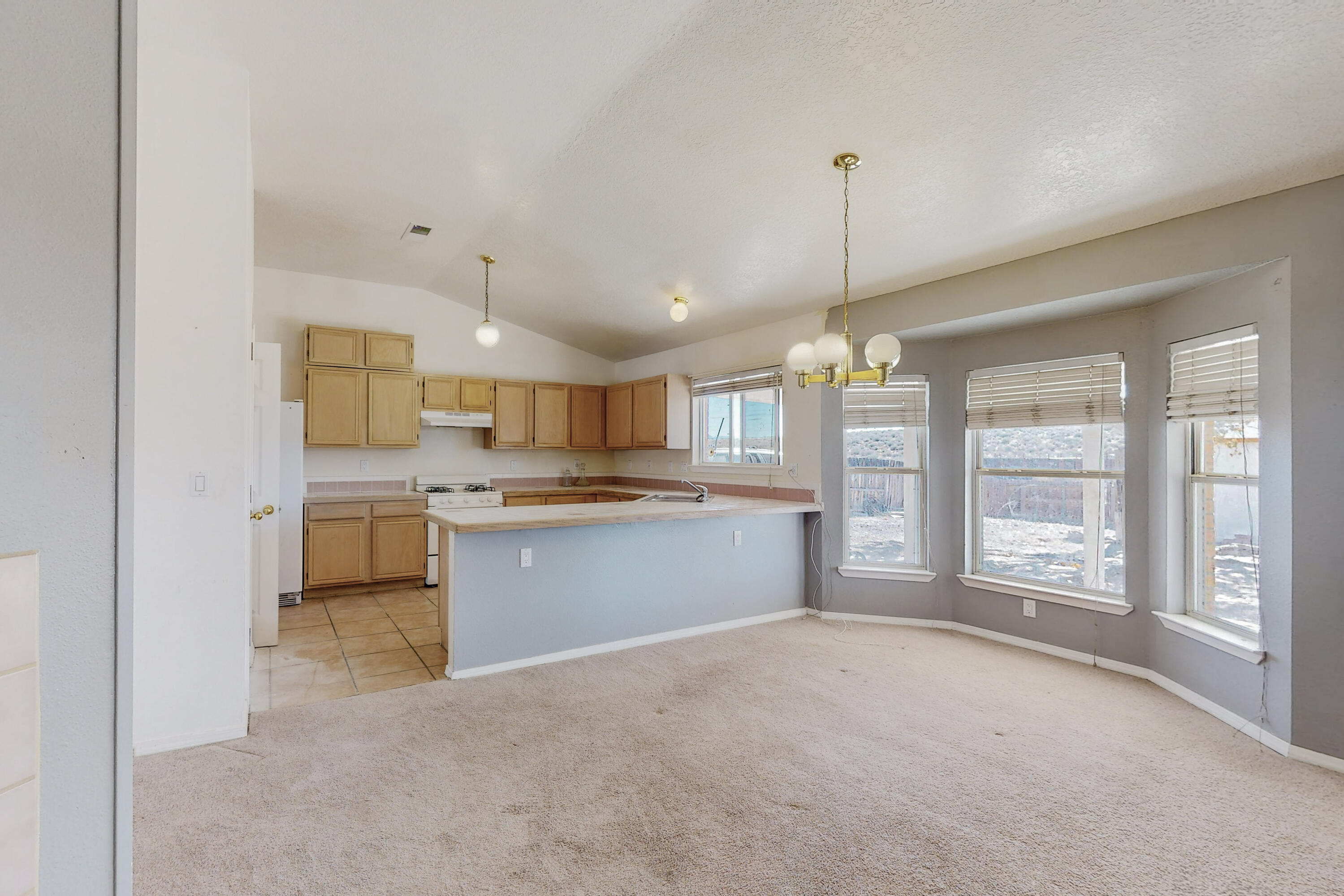 12 CEDAR Avenue