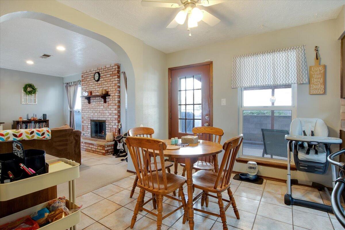 5344 VERONICA Drive NE