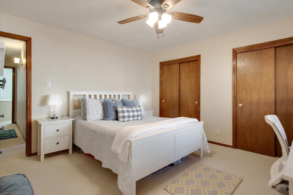 5344 VERONICA Drive NE