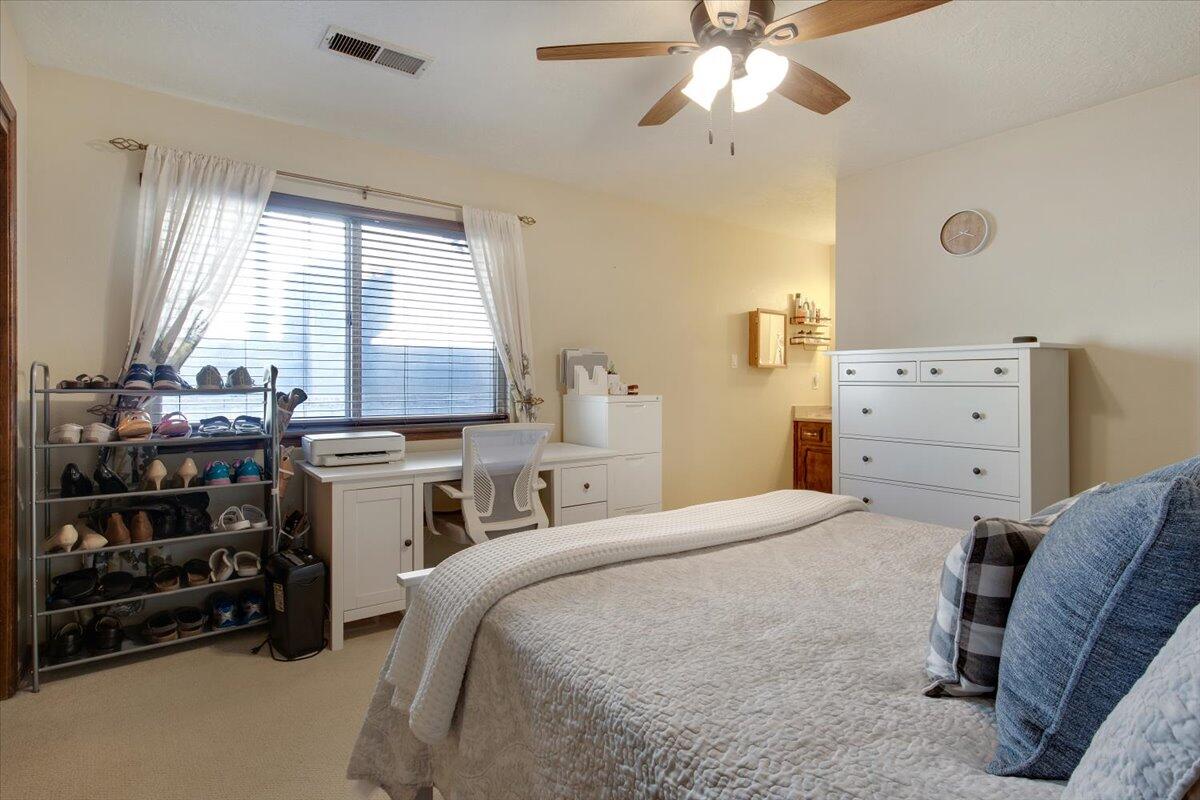 5344 VERONICA Drive NE