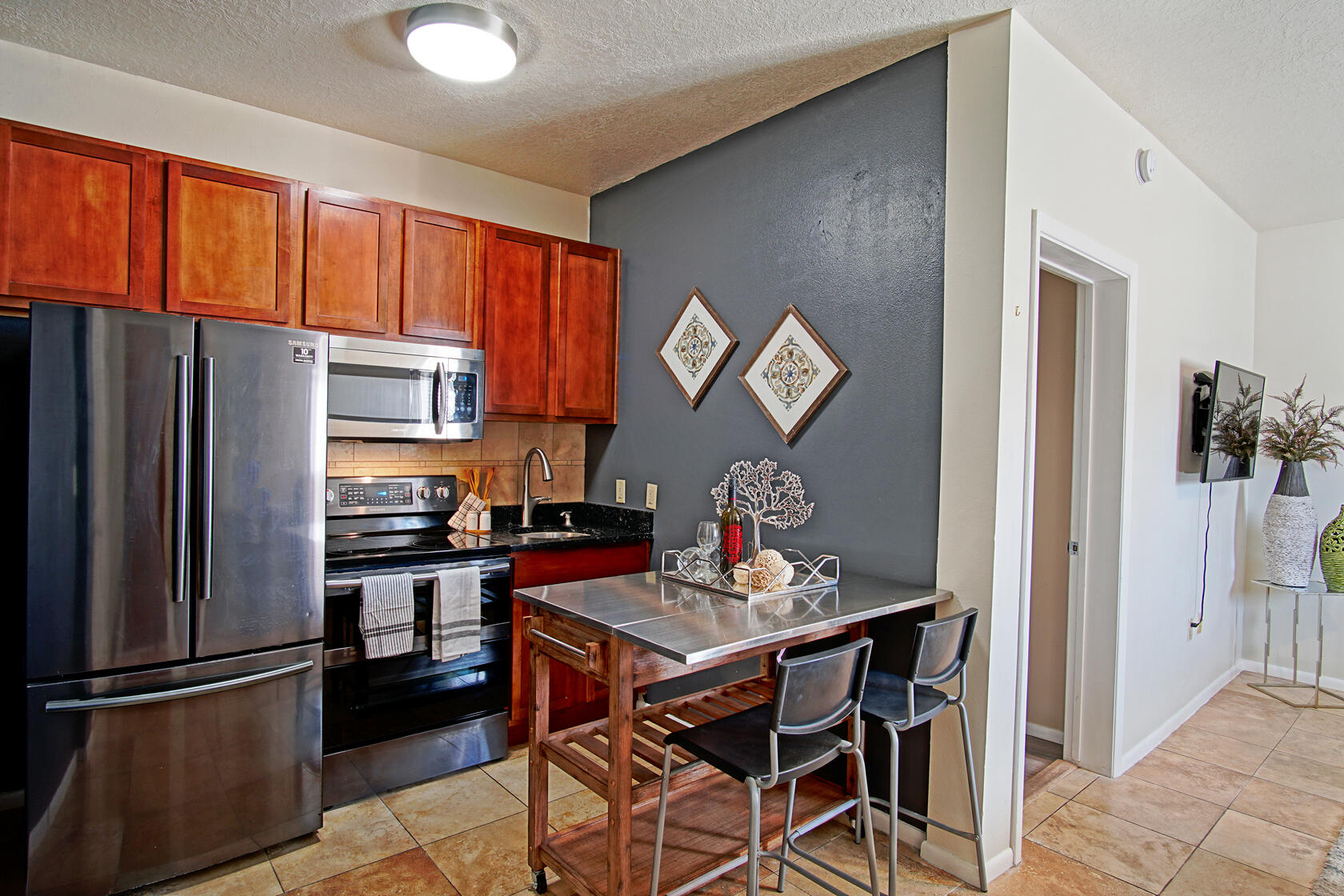 351 WASHINGTON Street SE Unit: 101