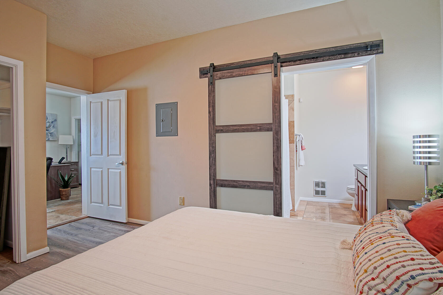351 WASHINGTON Street SE Unit: 101