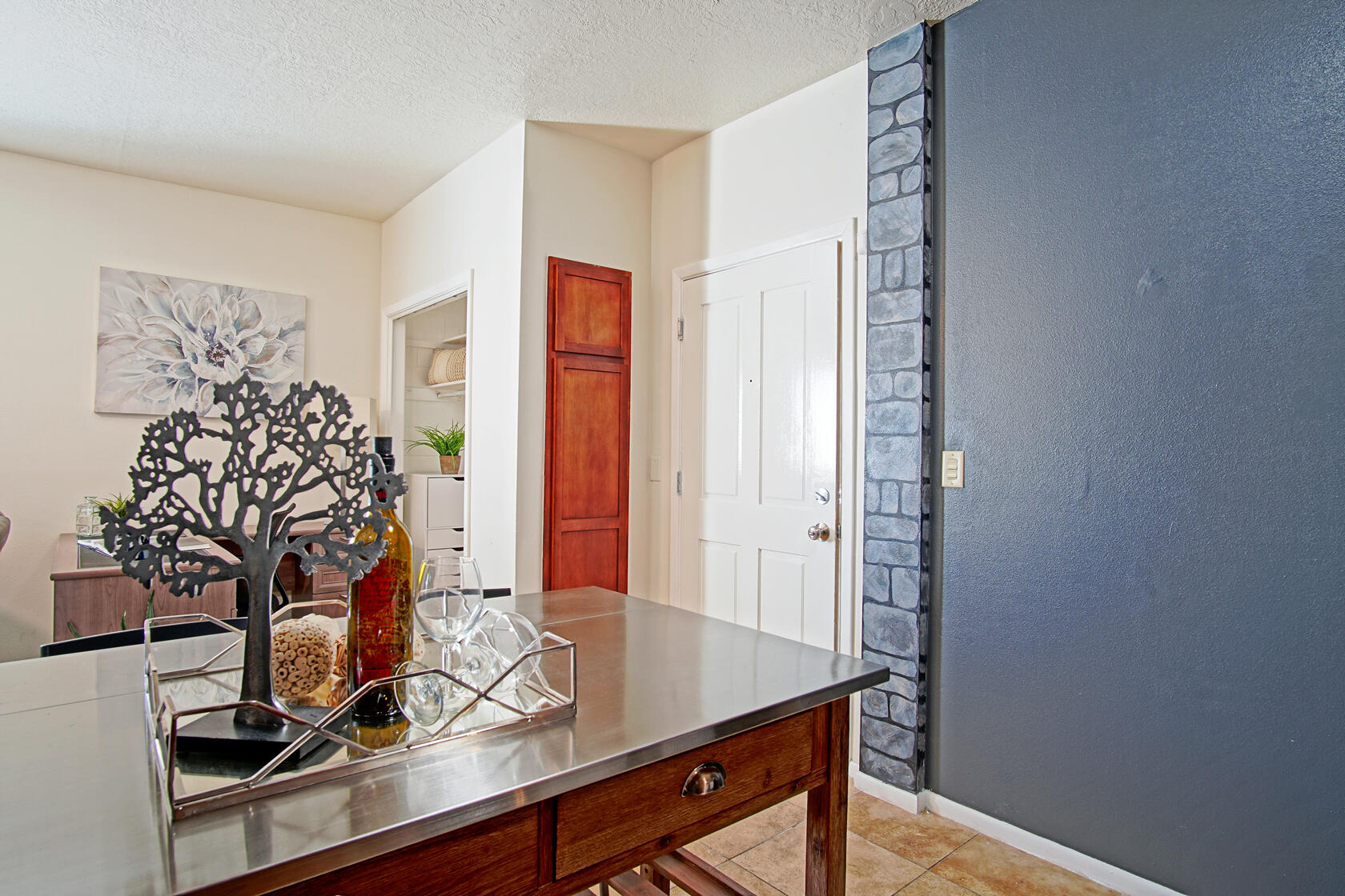351 WASHINGTON Street SE Unit: 101