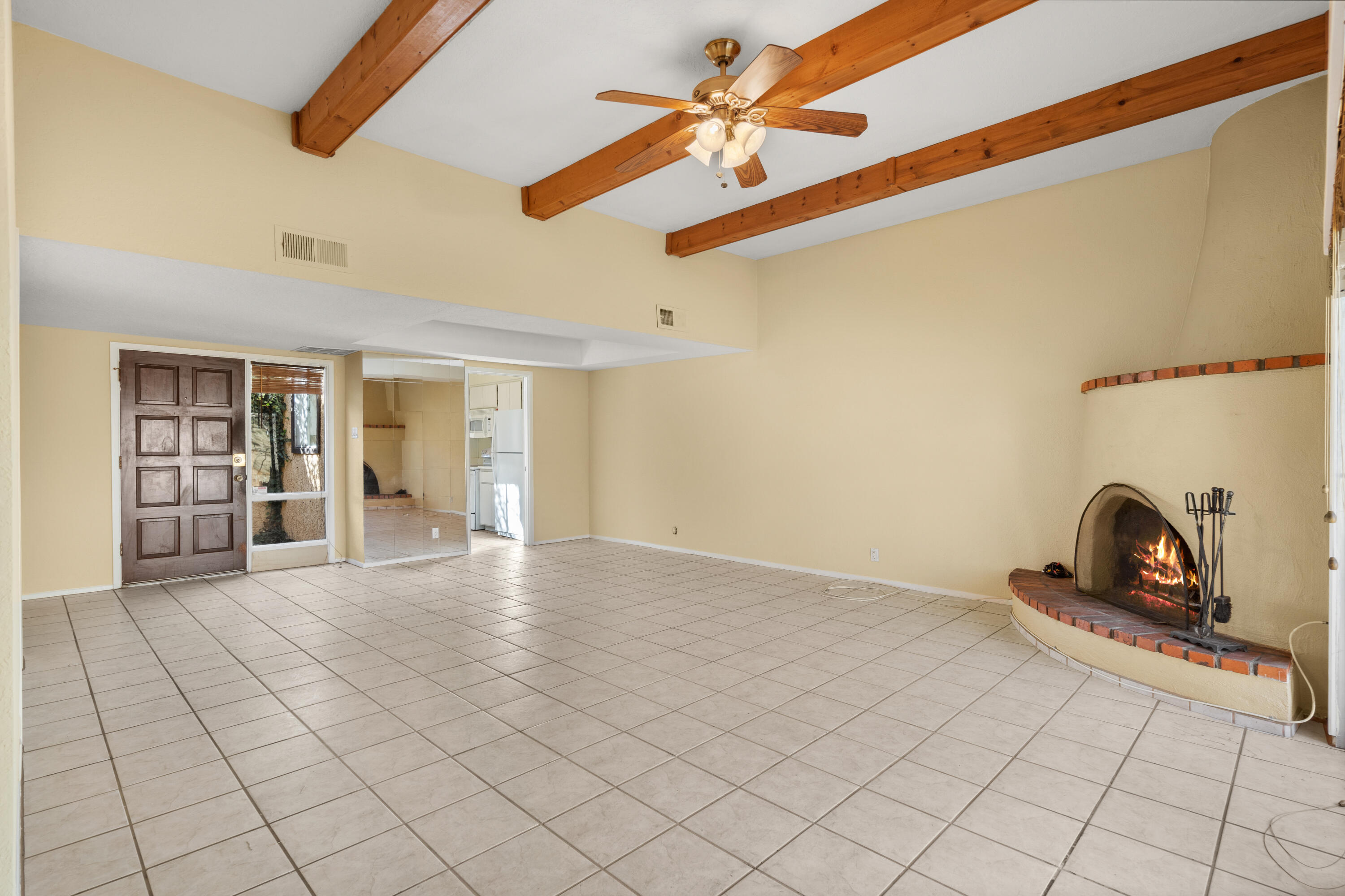 14 Casa Hermosa Drive NE