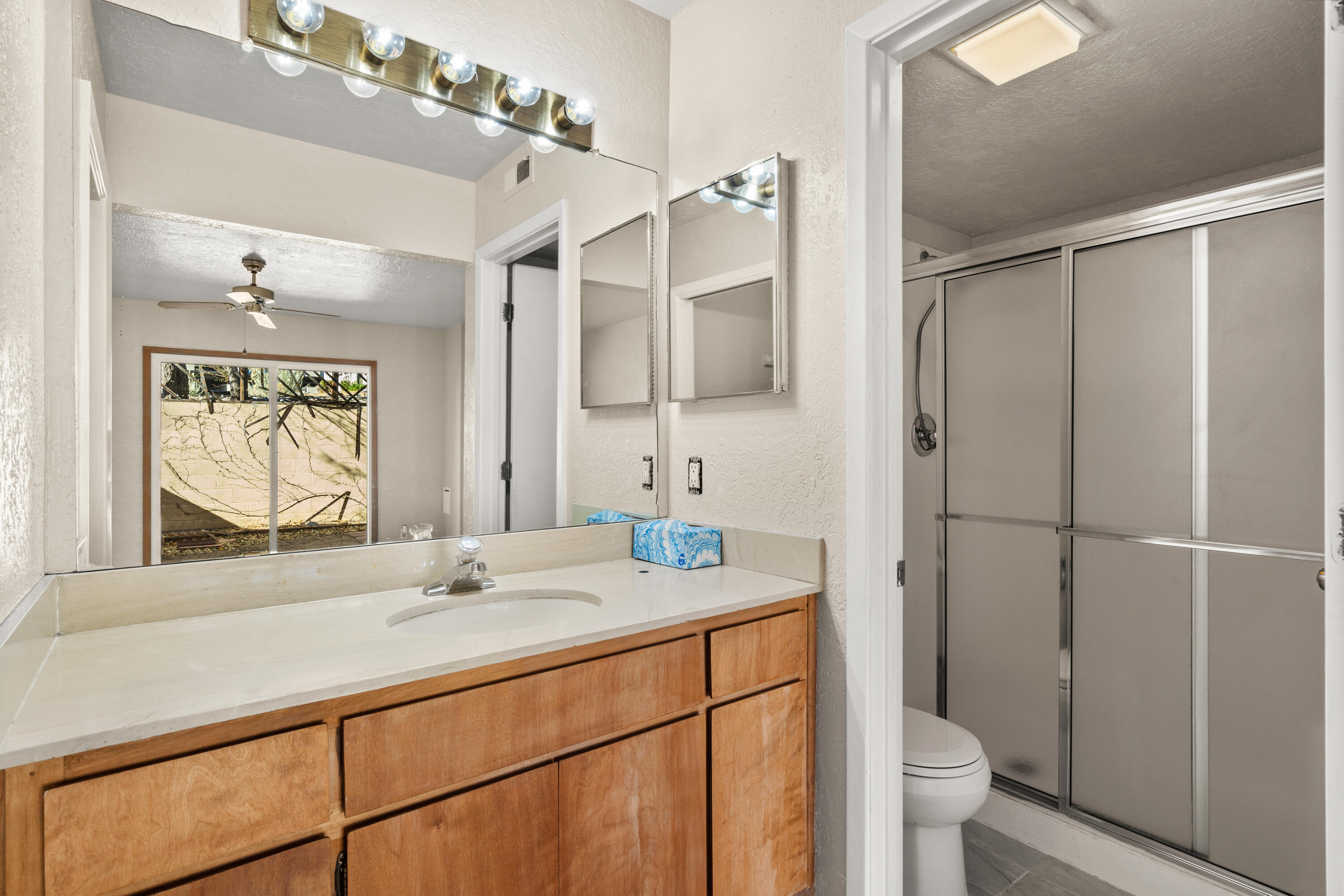 14 Casa Hermosa Drive NE