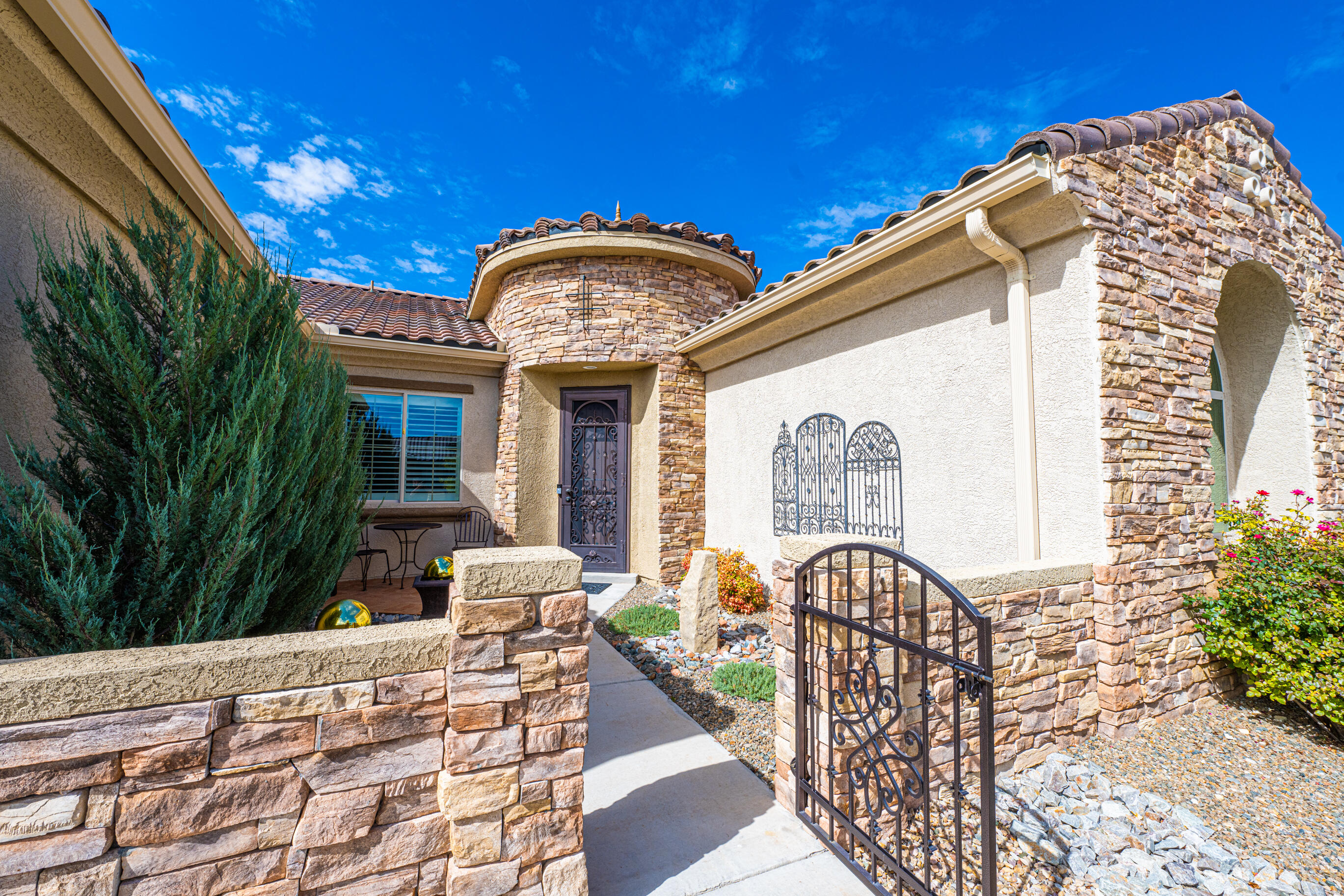2123 GOOSE LAKE Trail NW