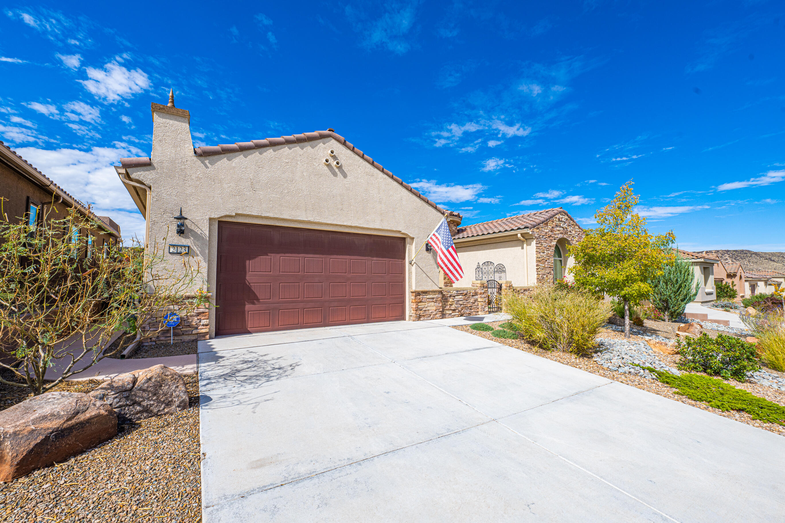 2123 GOOSE LAKE Trail NW