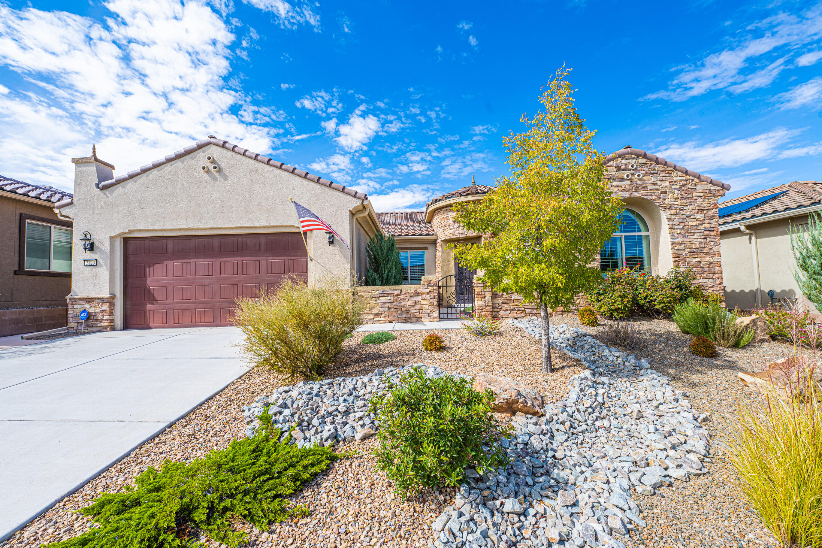 2123 GOOSE LAKE Trail NW